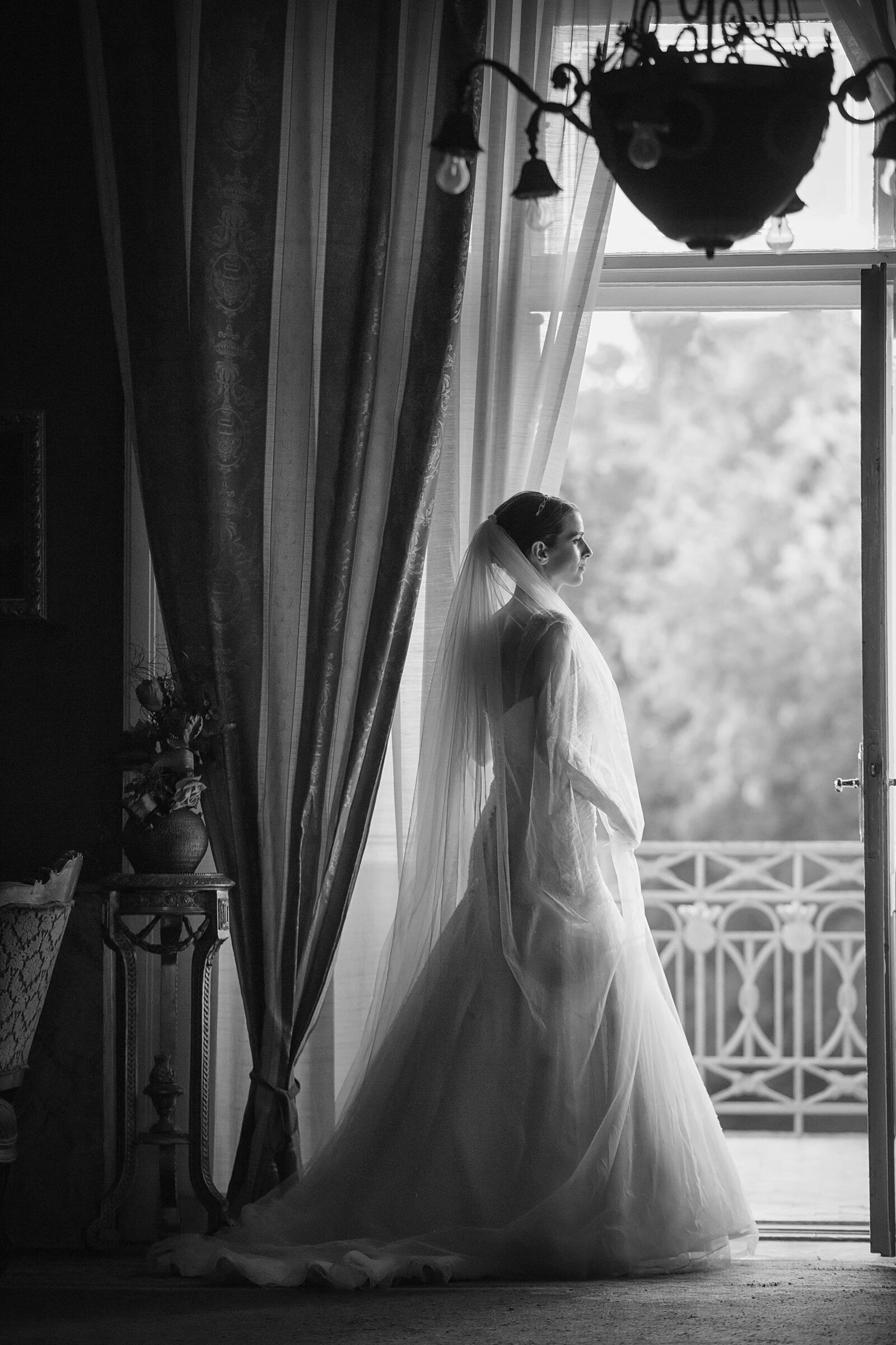 Canon EF 70-200mm F2.8L IS II USM sample photo. Wedding dress, balcony, bride photography