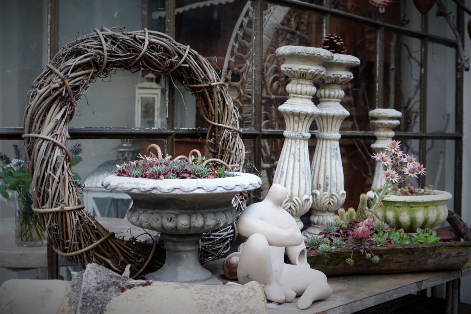 Sony Cyber-shot DSC-RX100 IV sample photo. Decoration, candle holder, planter photography