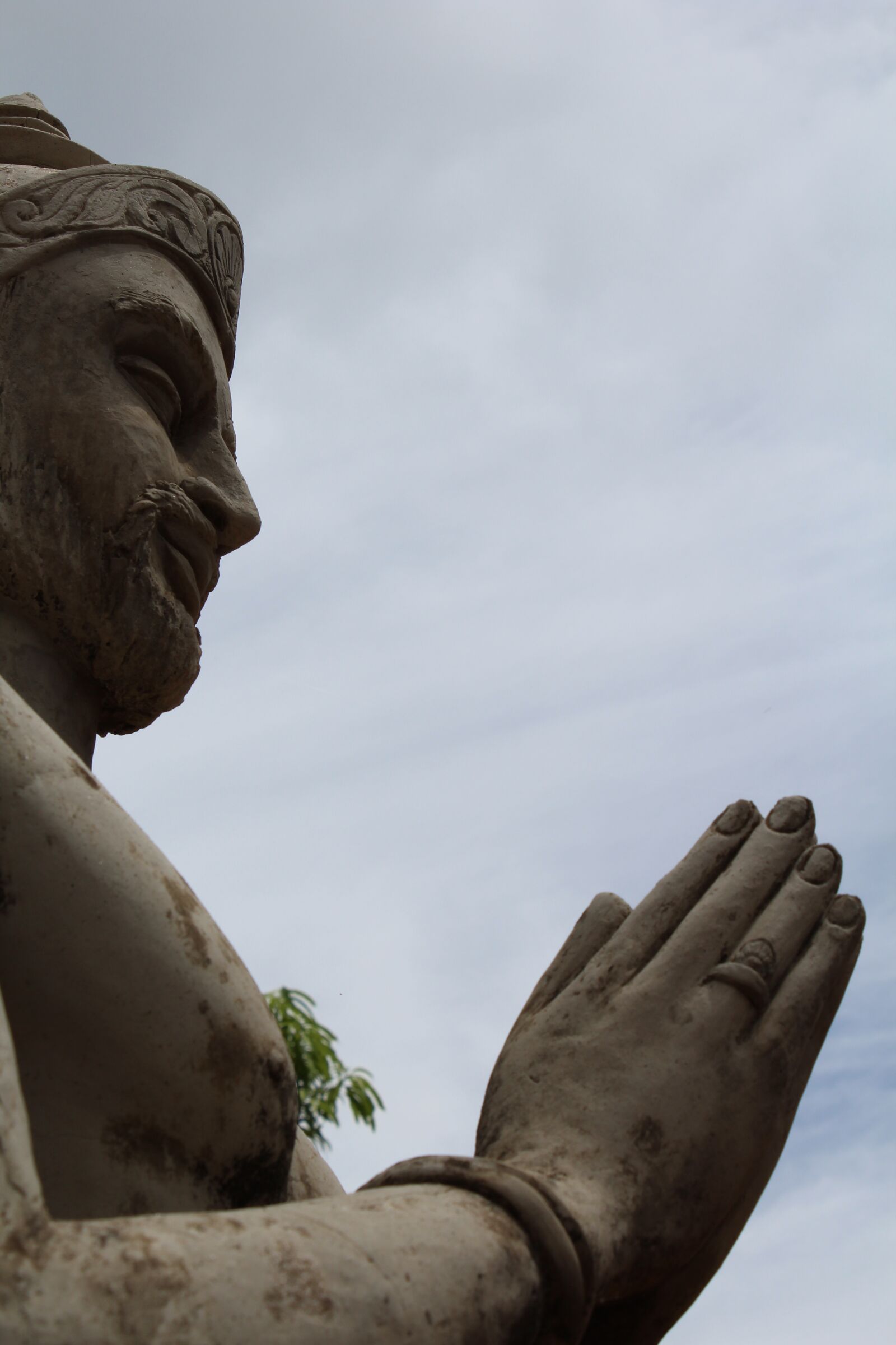 Canon EOS 1200D (EOS Rebel T5 / EOS Kiss X70 / EOS Hi) sample photo. Statue, kind, sri lanka photography