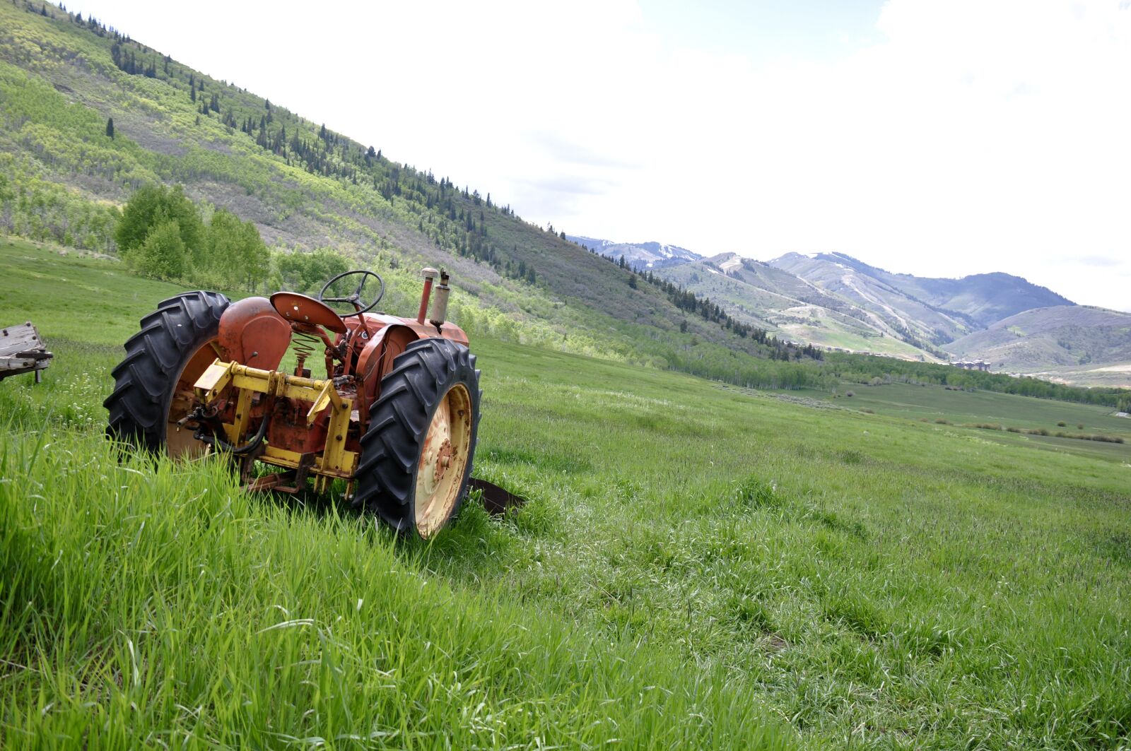 Nikon D90 sample photo. Utah countryside, tractor, landscape photography