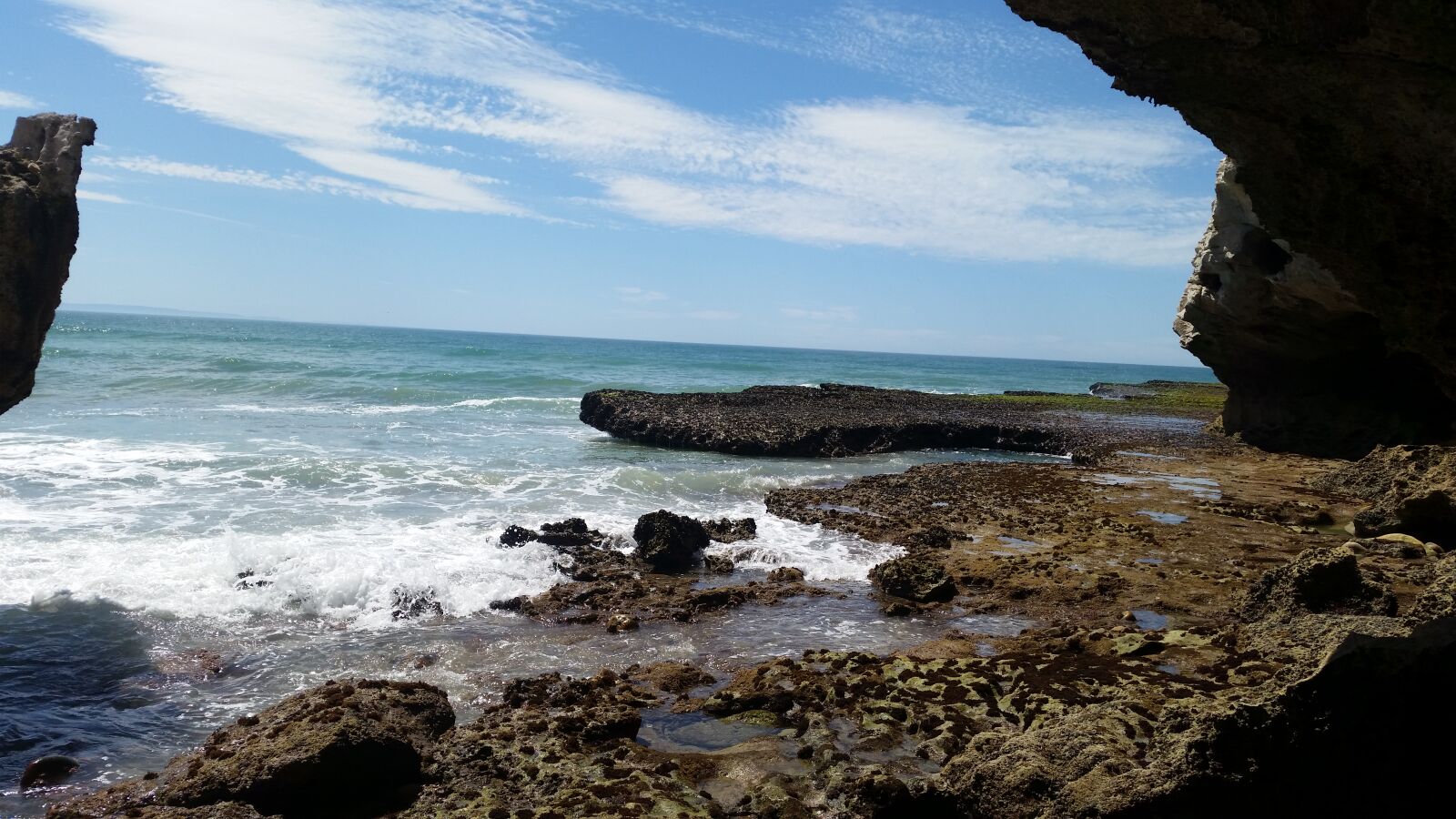 Samsung Galaxy S5 sample photo. Coast, coastal, rocks, sea photography