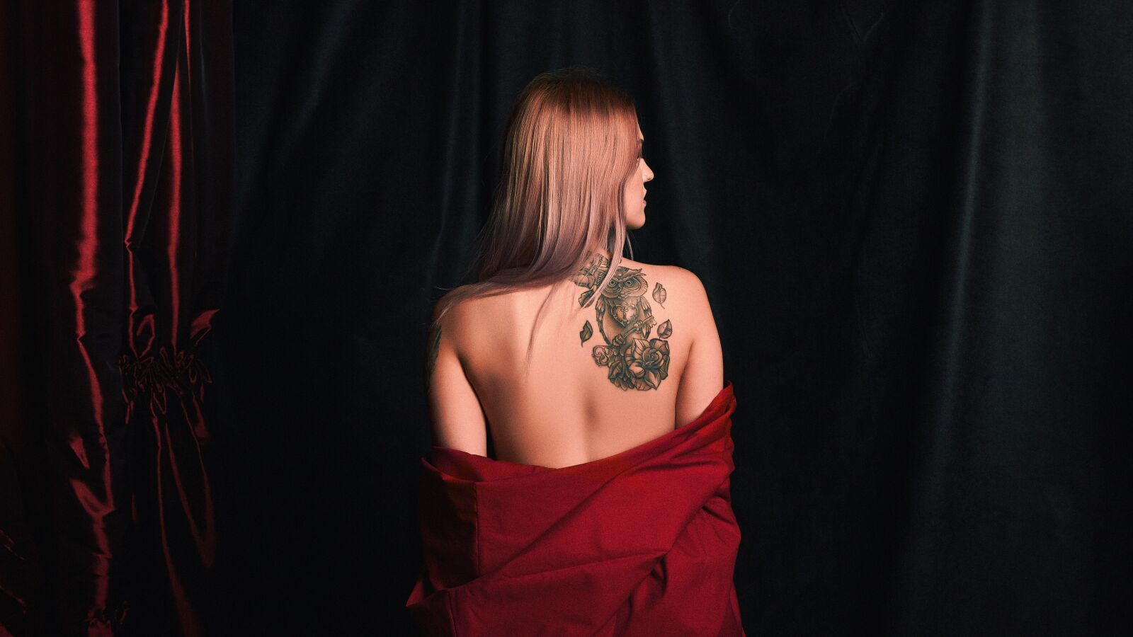 Canon EOS 600D (Rebel EOS T3i / EOS Kiss X5) sample photo. Fashion, darkness, tattoo photography
