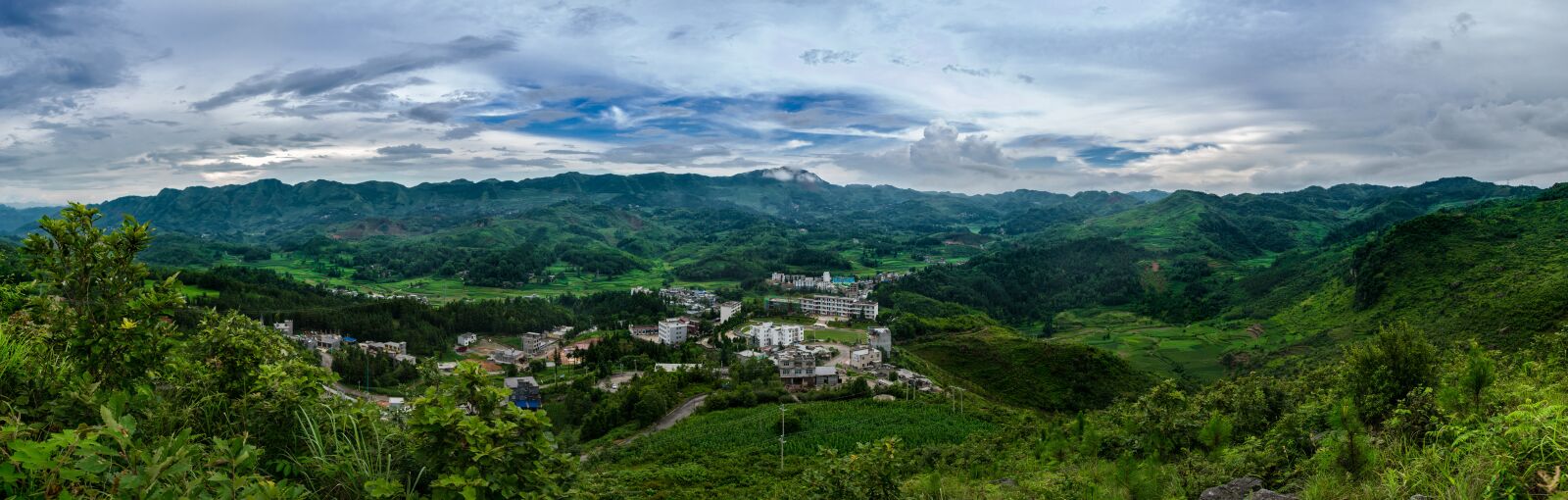 Nikon D3400 sample photo. China, guizhou, purple horse photography