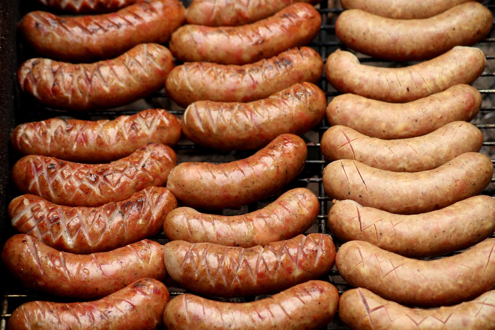 Canon EOS 1200D (EOS Rebel T5 / EOS Kiss X70 / EOS Hi) sample photo. Sausage, grill, bbq photography