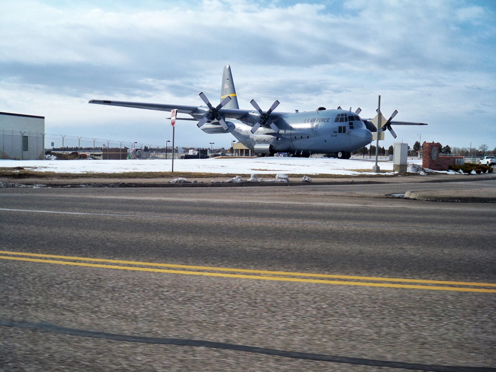Kodak EASYSHARE M1093 IS DIGITAL CAMERA sample photo. Plane, road photography
