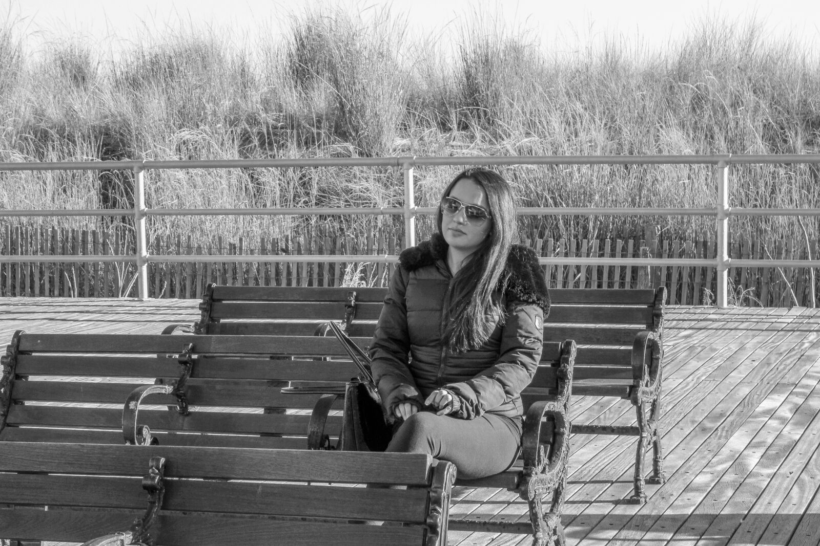 Canon EOS 600D (Rebel EOS T3i / EOS Kiss X5) sample photo. People, adult, bench photography