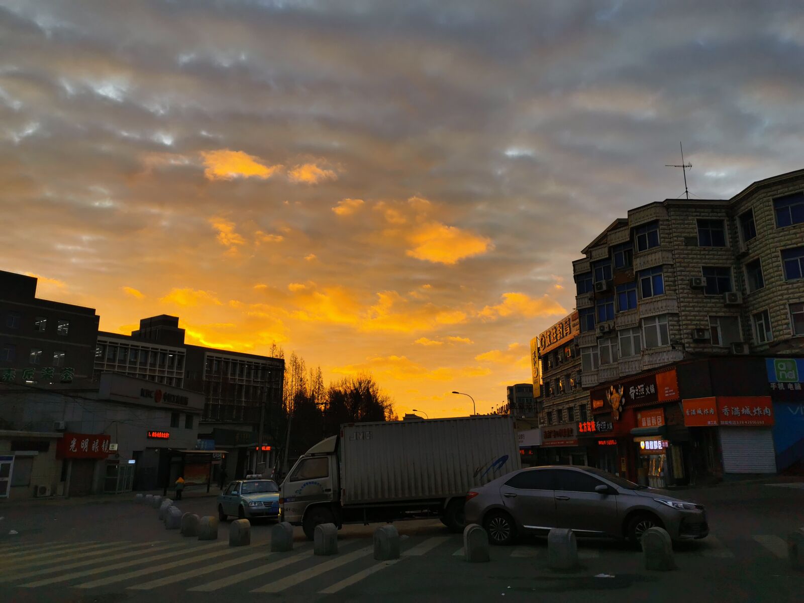 HUAWEI P30 sample photo. Dawn, views photography