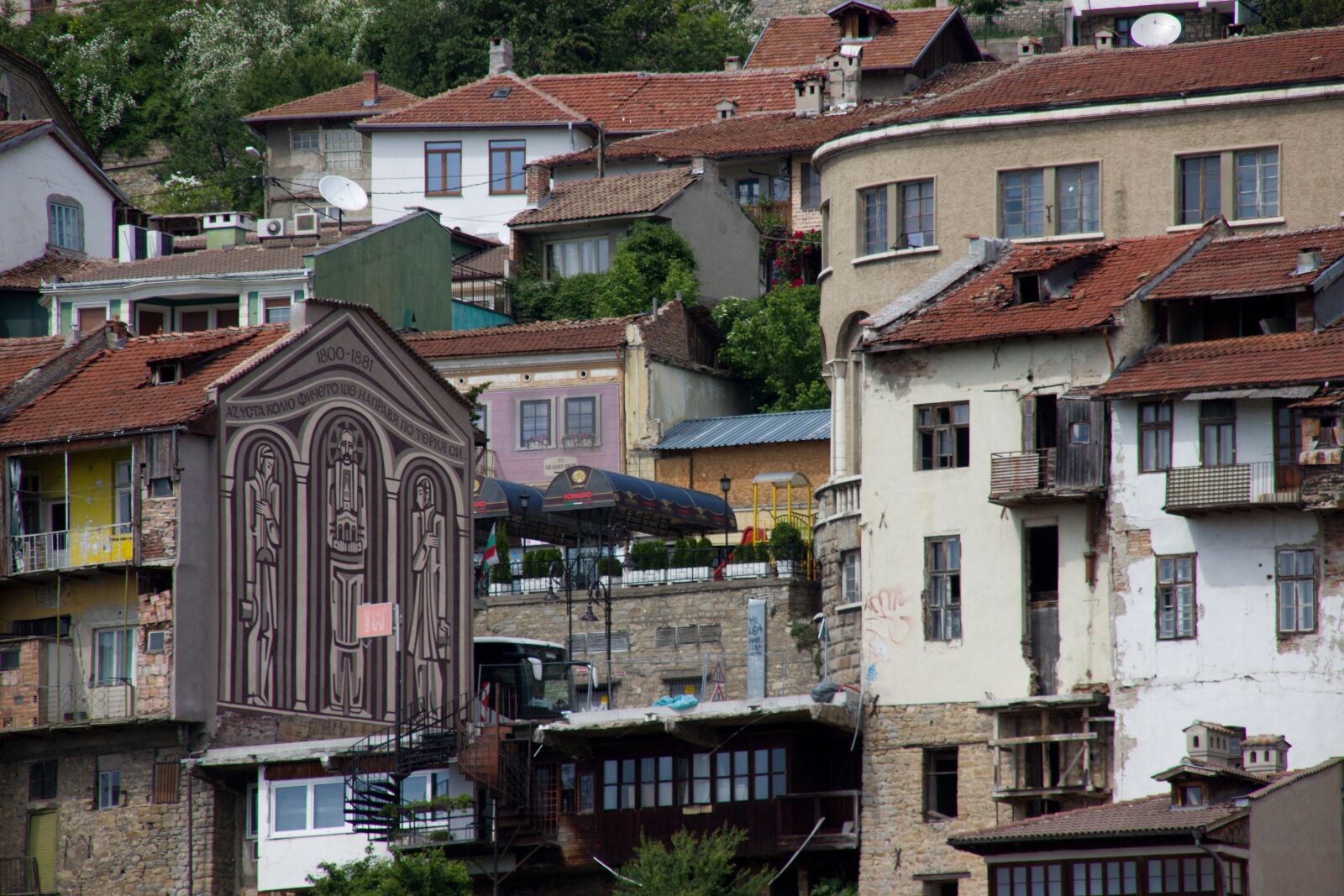Canon EOS 600D (Rebel EOS T3i / EOS Kiss X5) sample photo. Bulgaria, veliko tarnovo, city photography