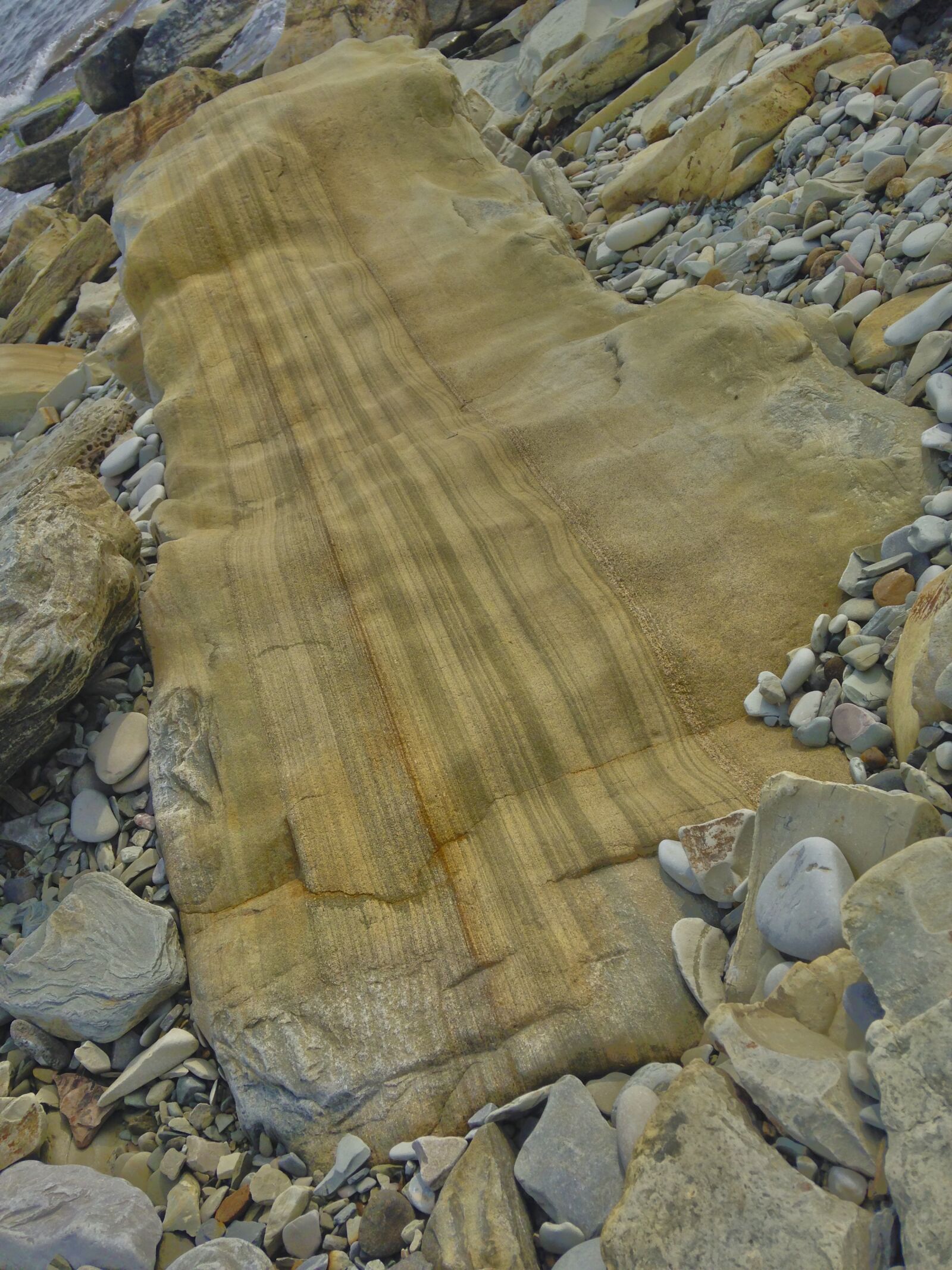 iPhone 5 back camera 4.12mm f/2.4 sample photo. Stone, stripes, striped stone photography