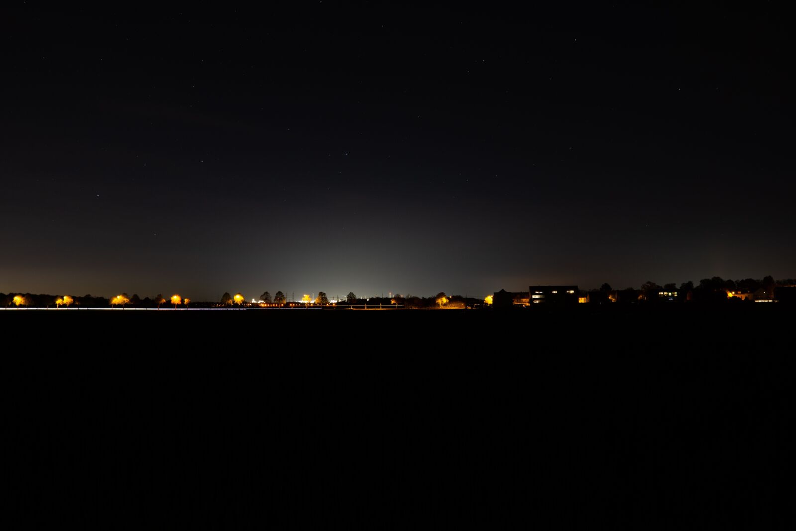 Sigma 16mm F1.4 DC DN | C sample photo. Dark, light pollution, long photography