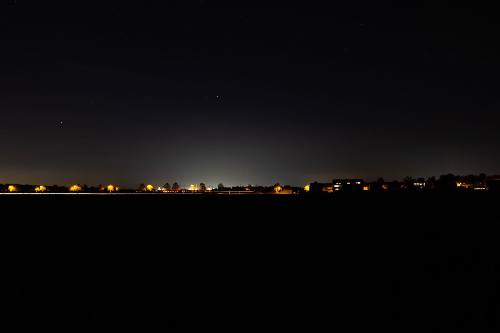 Sony a6000 + Sigma 16mm F1.4 DC DN | C sample photo. Dark, light pollution, long photography