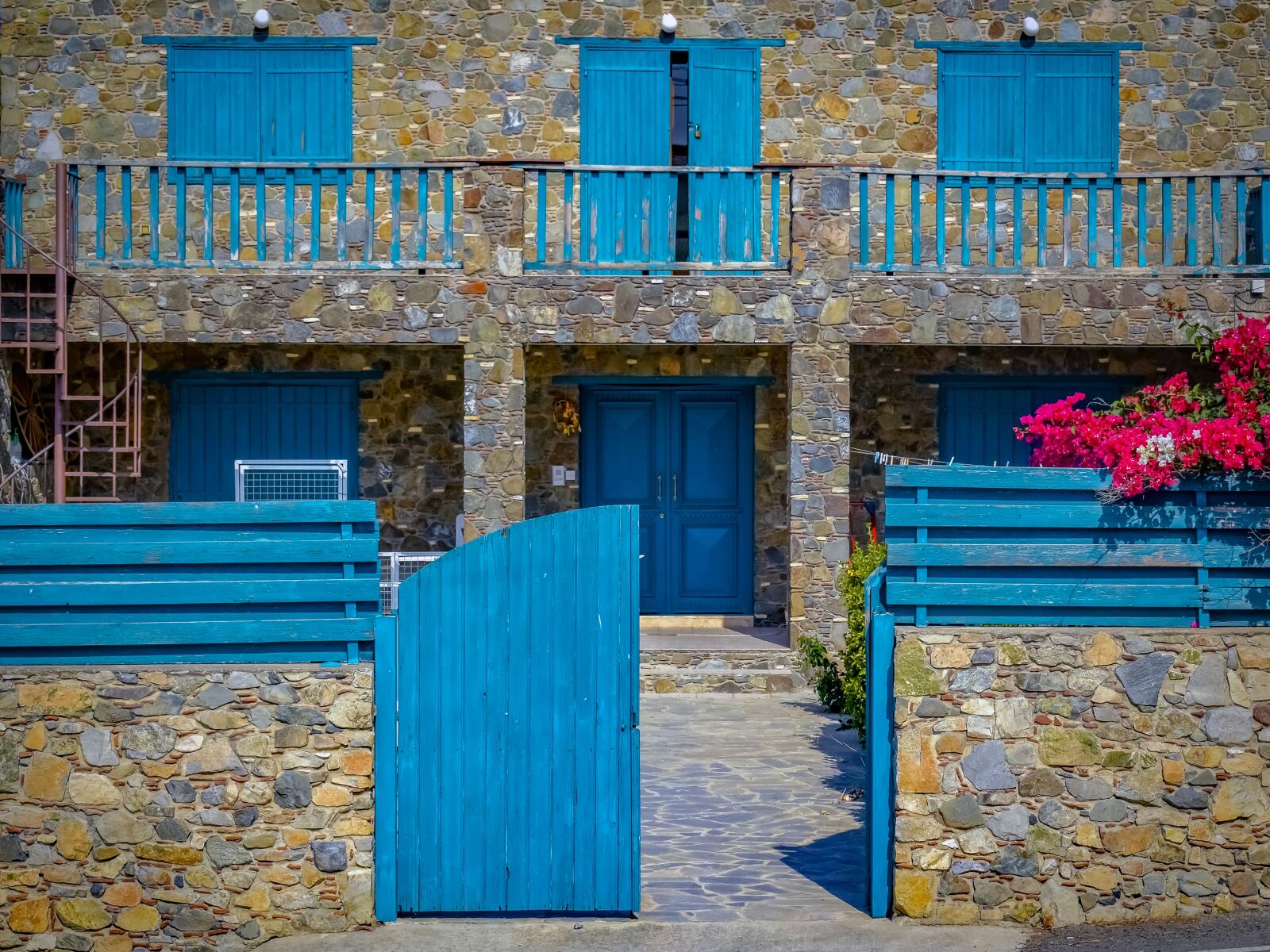 Nikon D3300 sample photo. House, façade, architecture photography