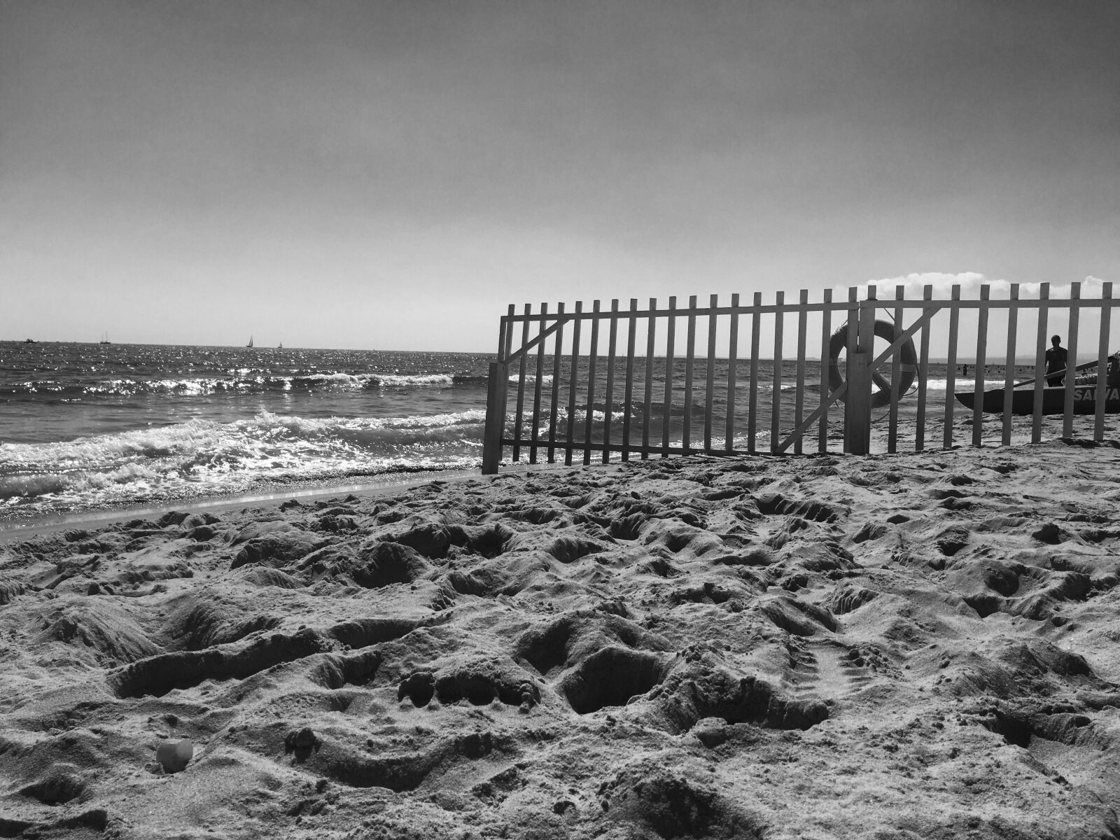 Apple iPhone 6s sample photo. Sea, beach, flag photography