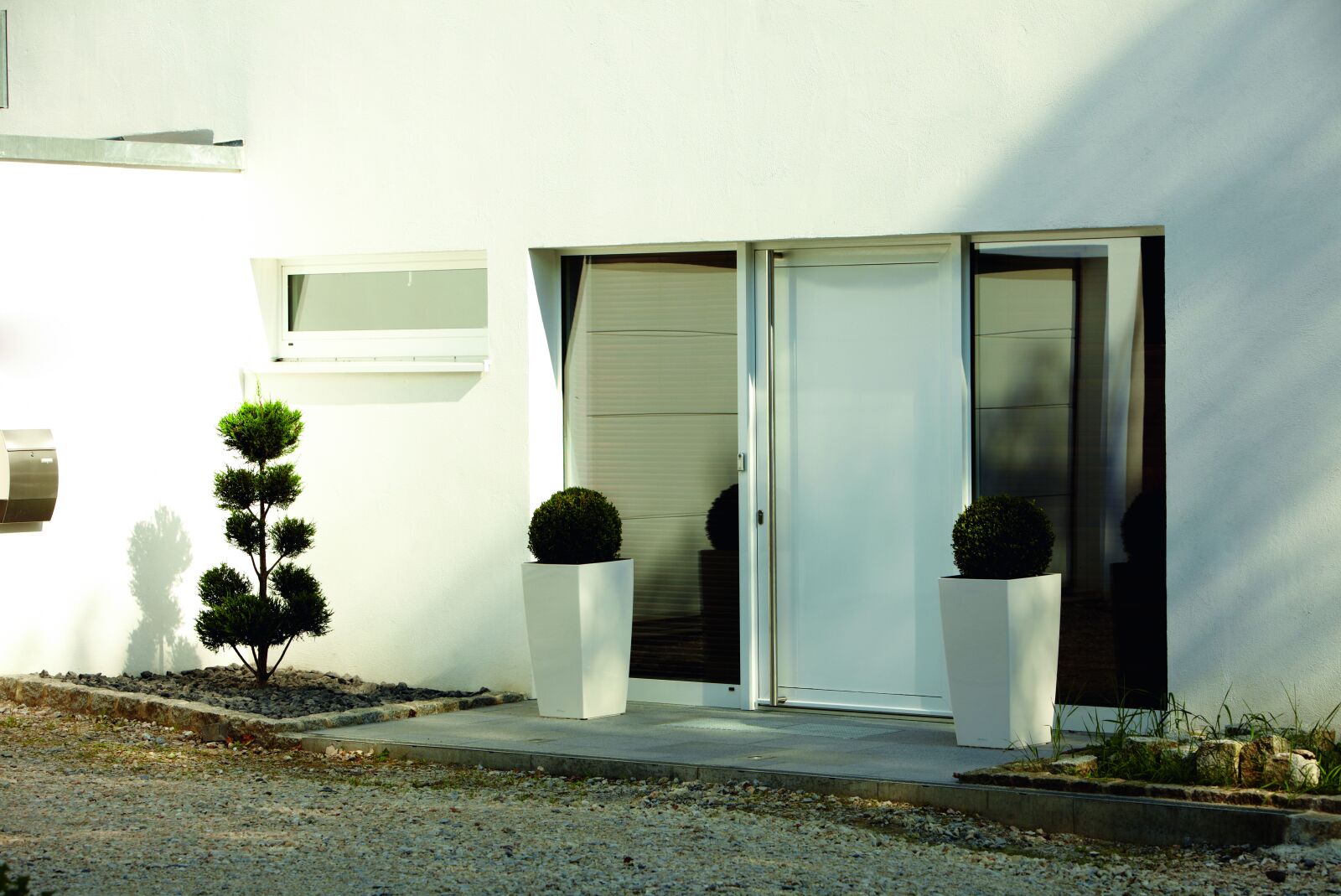 Canon EOS 5D Mark II sample photo. Doors and windows, family photography
