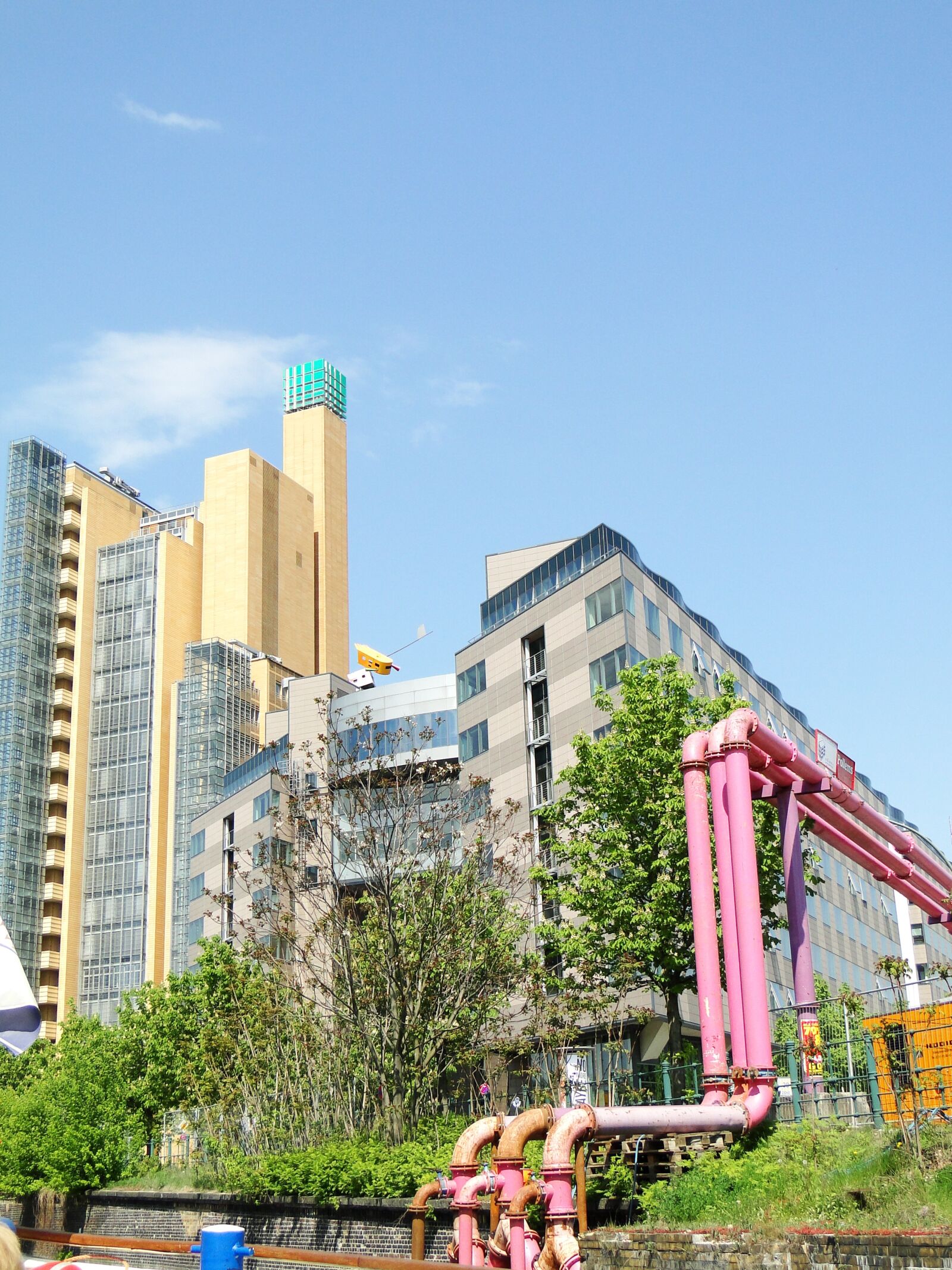 Sony Cyber-shot DSC-HX1 sample photo. Architecture, city, berlin photography