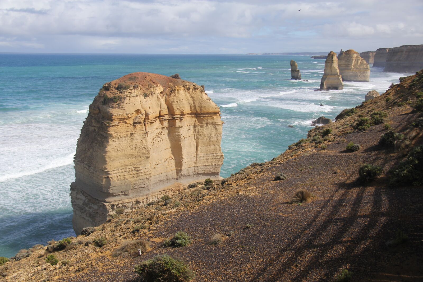 Canon EF-S 18-200mm F3.5-5.6 IS sample photo. Twelve, apostles, ocean photography