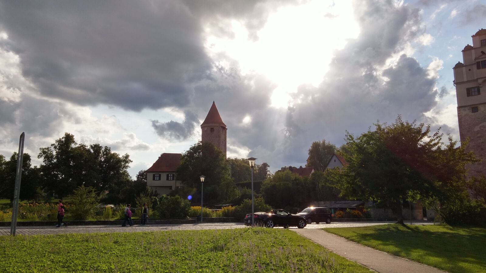 LG G3 sample photo. Dinosaur, panorama, evening sun photography