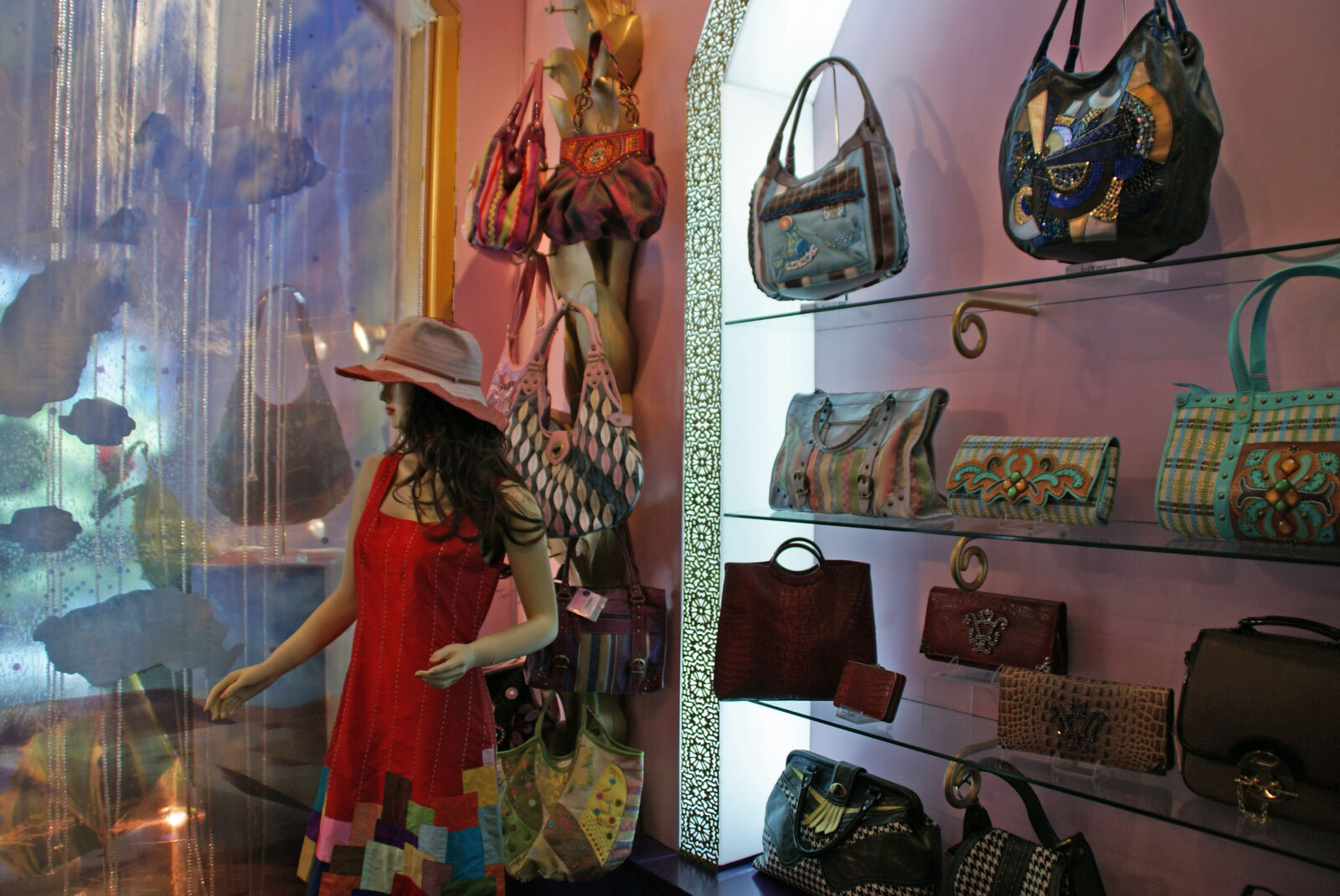Sony Alpha DSLR-A300 sample photo. Fashion, store photography