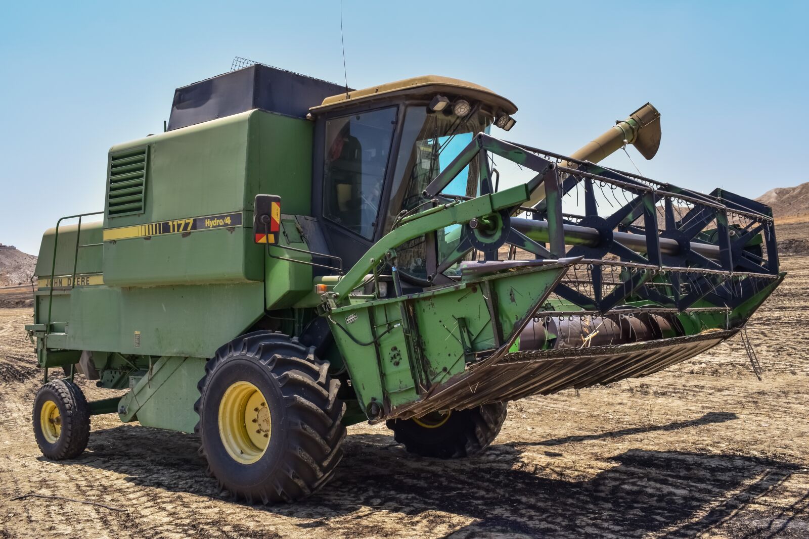 Nikon D3300 sample photo. Harvester, heavy machine, fields photography
