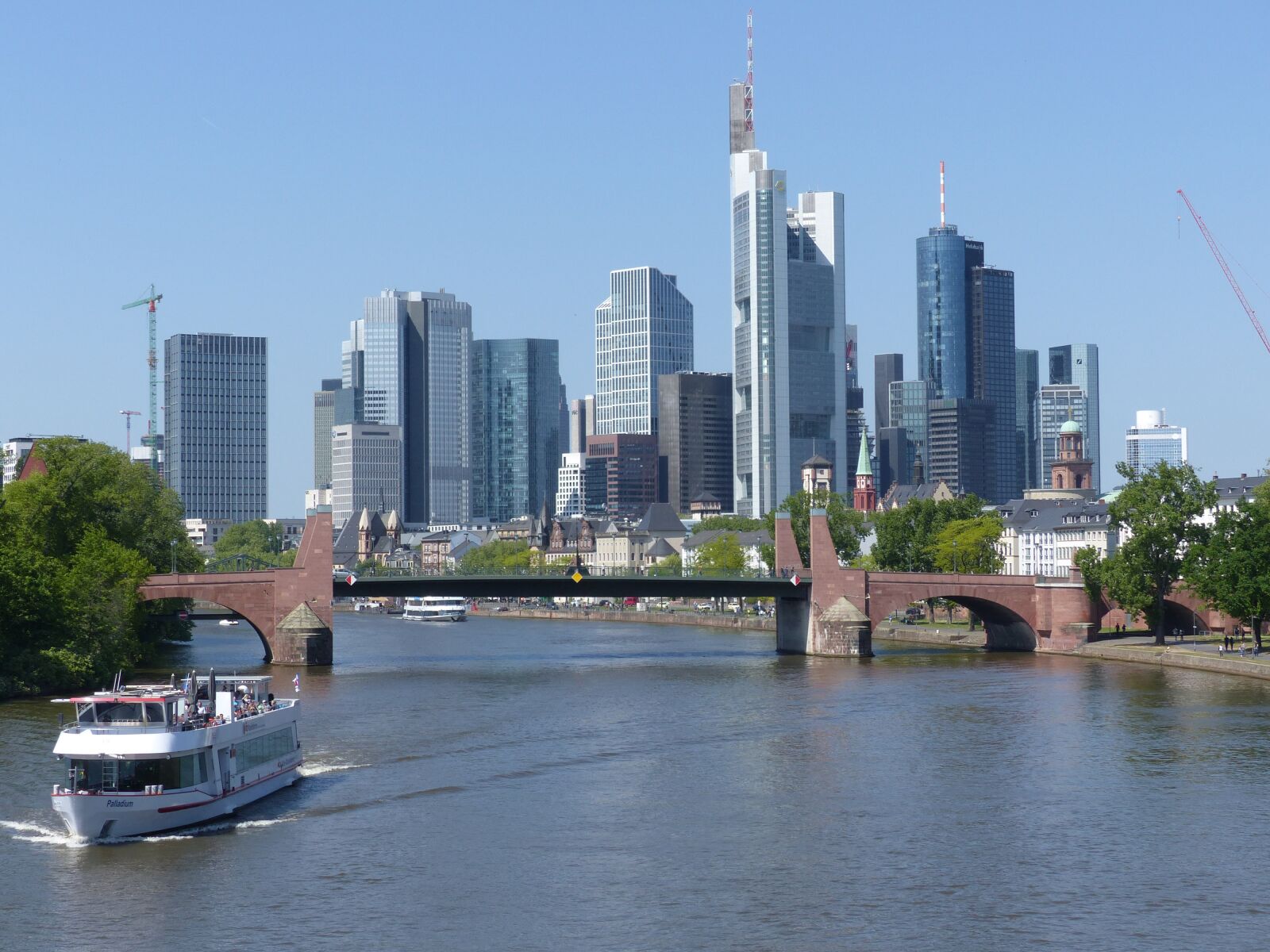 Panasonic Lumix DMC-FZ200 sample photo. Frankfurt am main germany photography