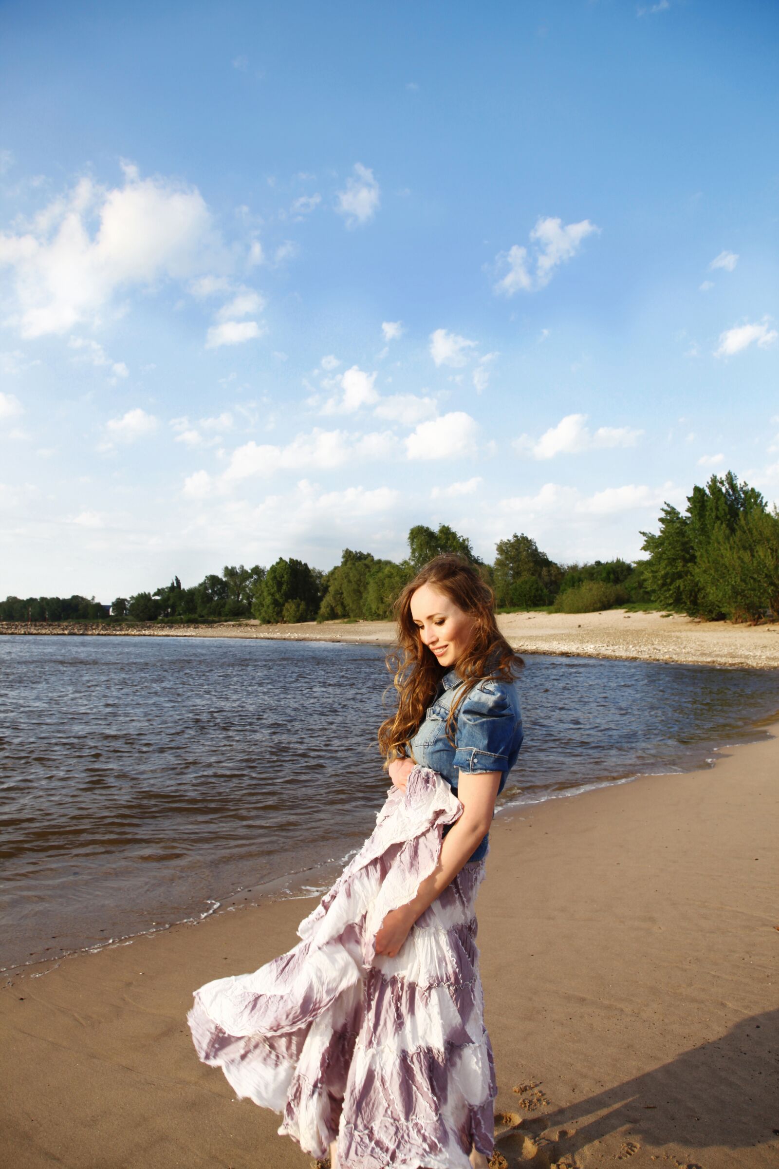 Canon EOS 5D Mark II sample photo. Woman, happy, lifestyle photography