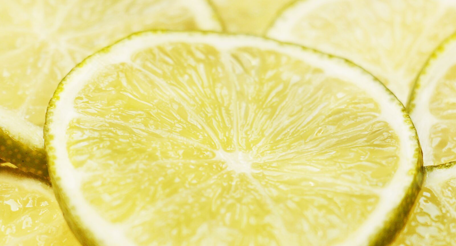 Canon EOS 100D (EOS Rebel SL1 / EOS Kiss X7) sample photo. Lime, lime slices, citrus photography