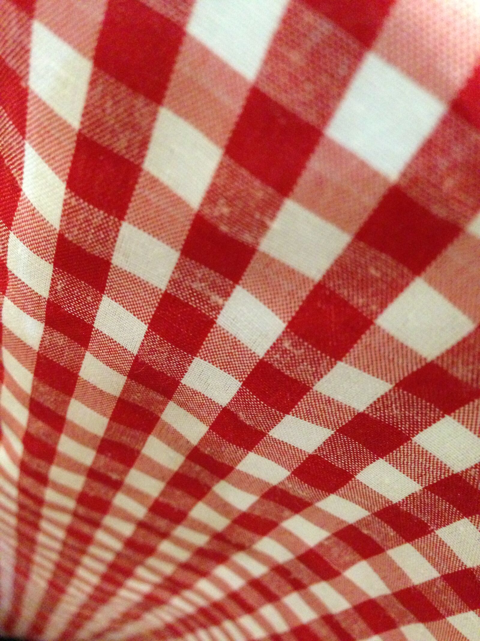 Apple iPhone 5 sample photo. Dinner, table, pizza, red photography