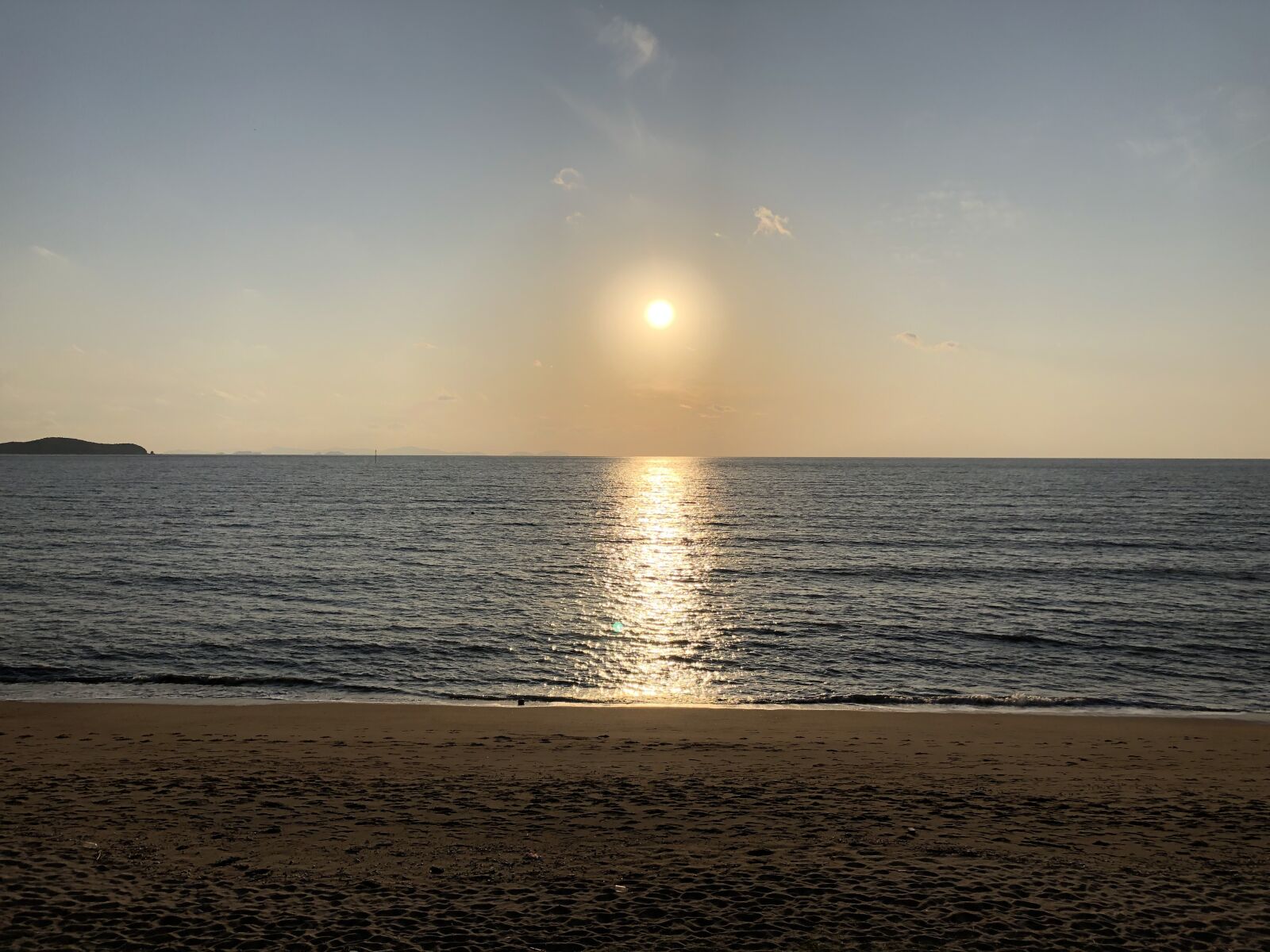 iPhone 8 Plus back dual camera 3.99mm f/1.8 sample photo. Sunset, sea, sky photography
