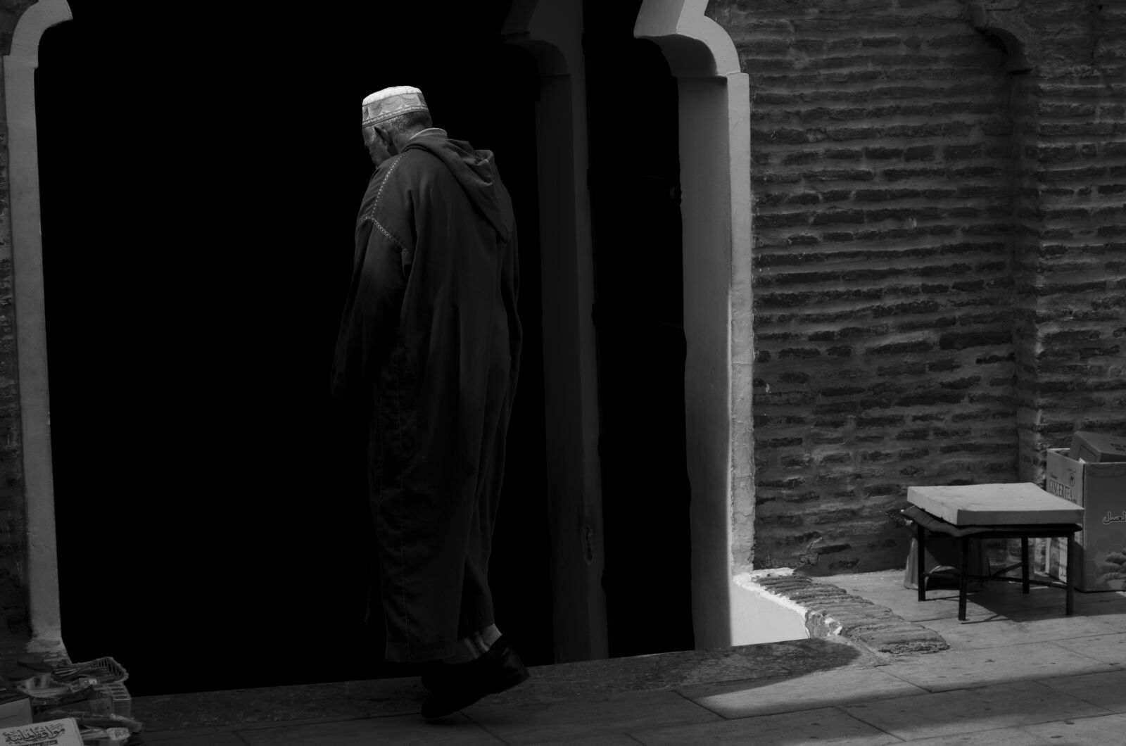 Nikon D5100 sample photo. Black, and, white, islam photography