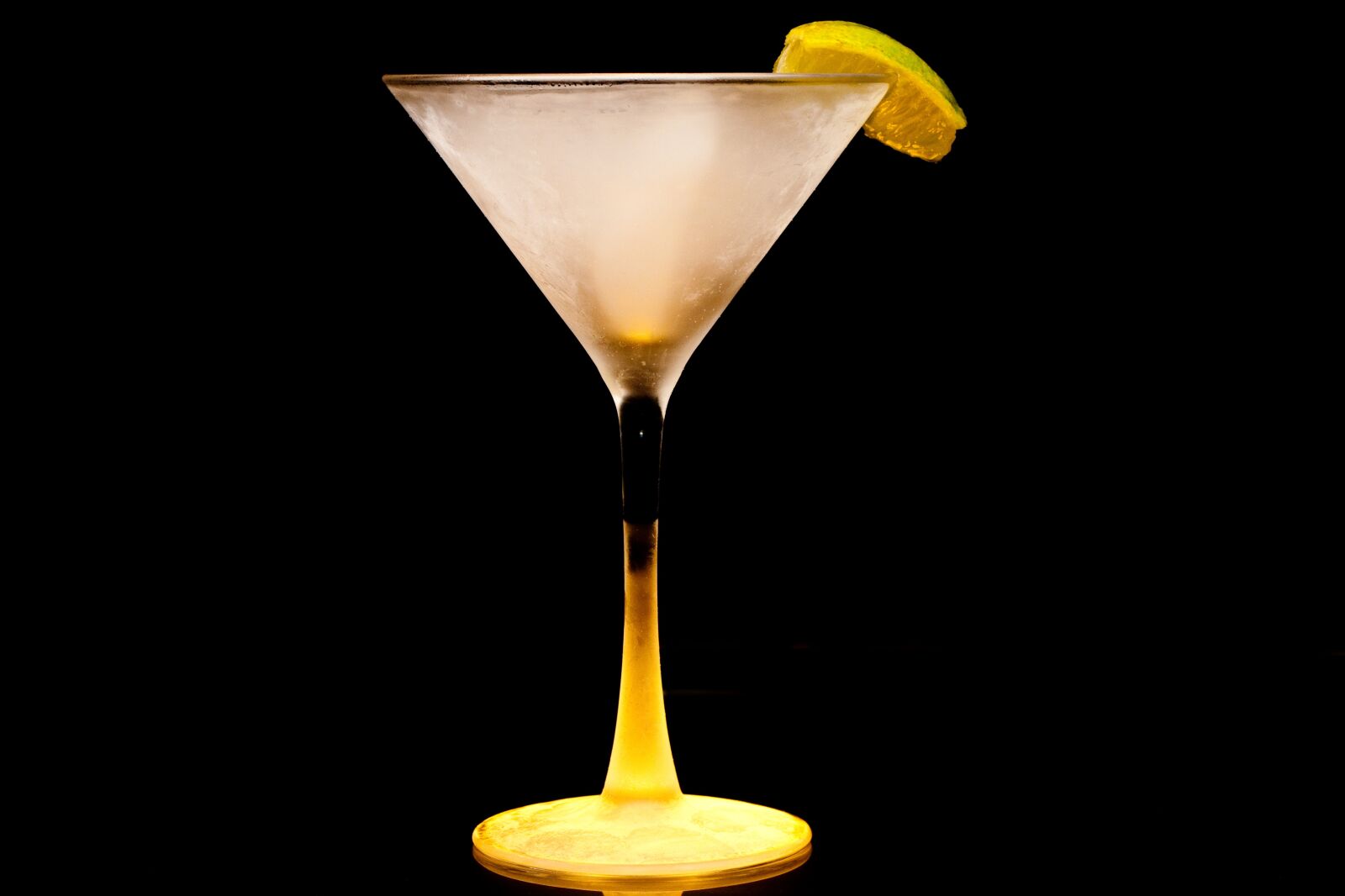 Canon EOS 500D (EOS Rebel T1i / EOS Kiss X3) sample photo. Chilled martini, martini glass photography