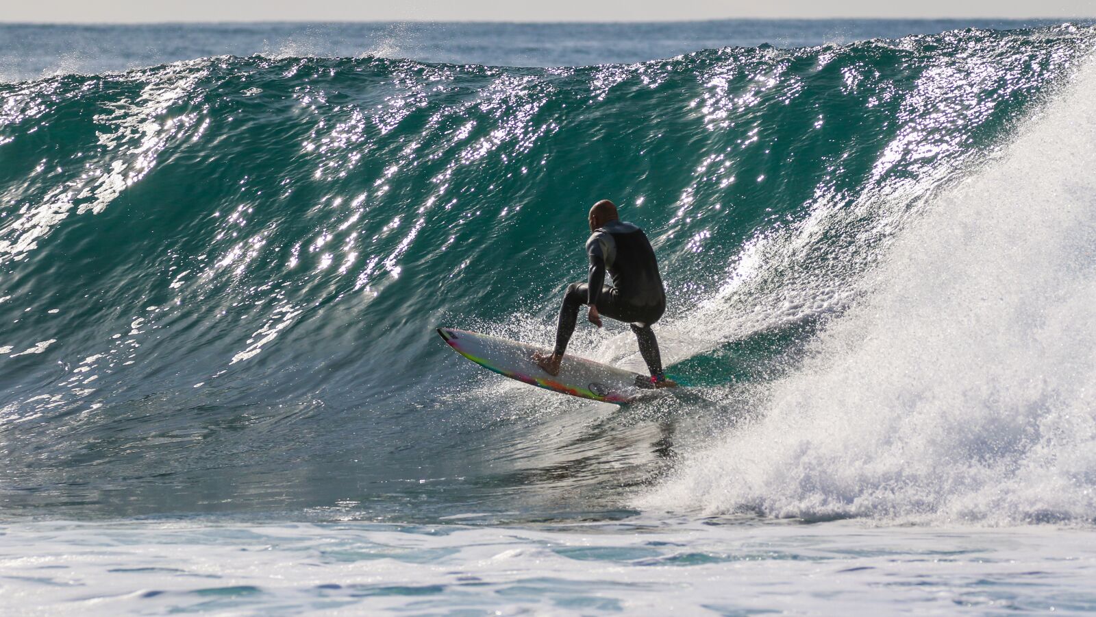 Canon EOS 7D Mark II sample photo. Surfer, surfing, wave photography