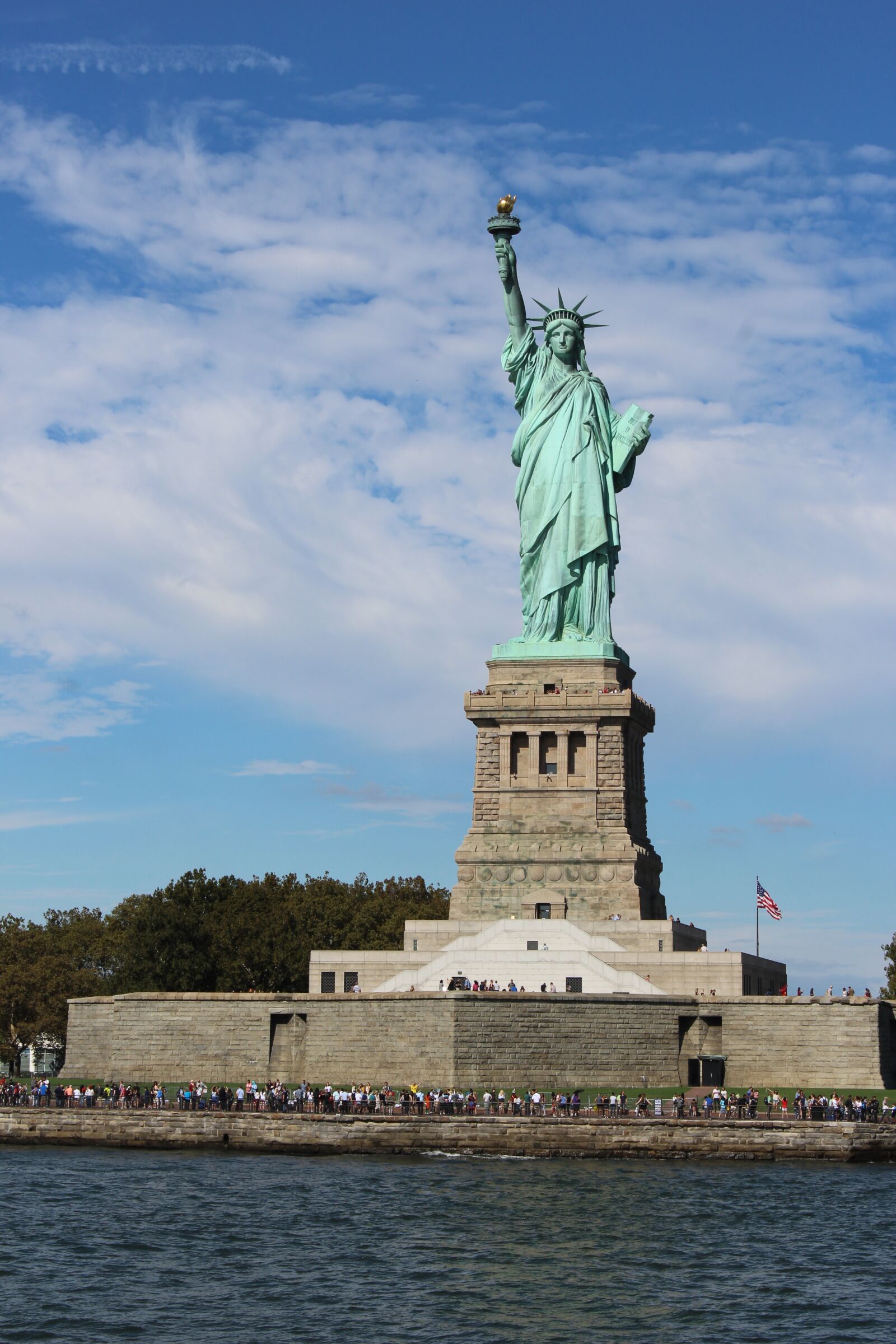 Canon EOS 1200D (EOS Rebel T5 / EOS Kiss X70 / EOS Hi) sample photo. New york, freedom stature photography