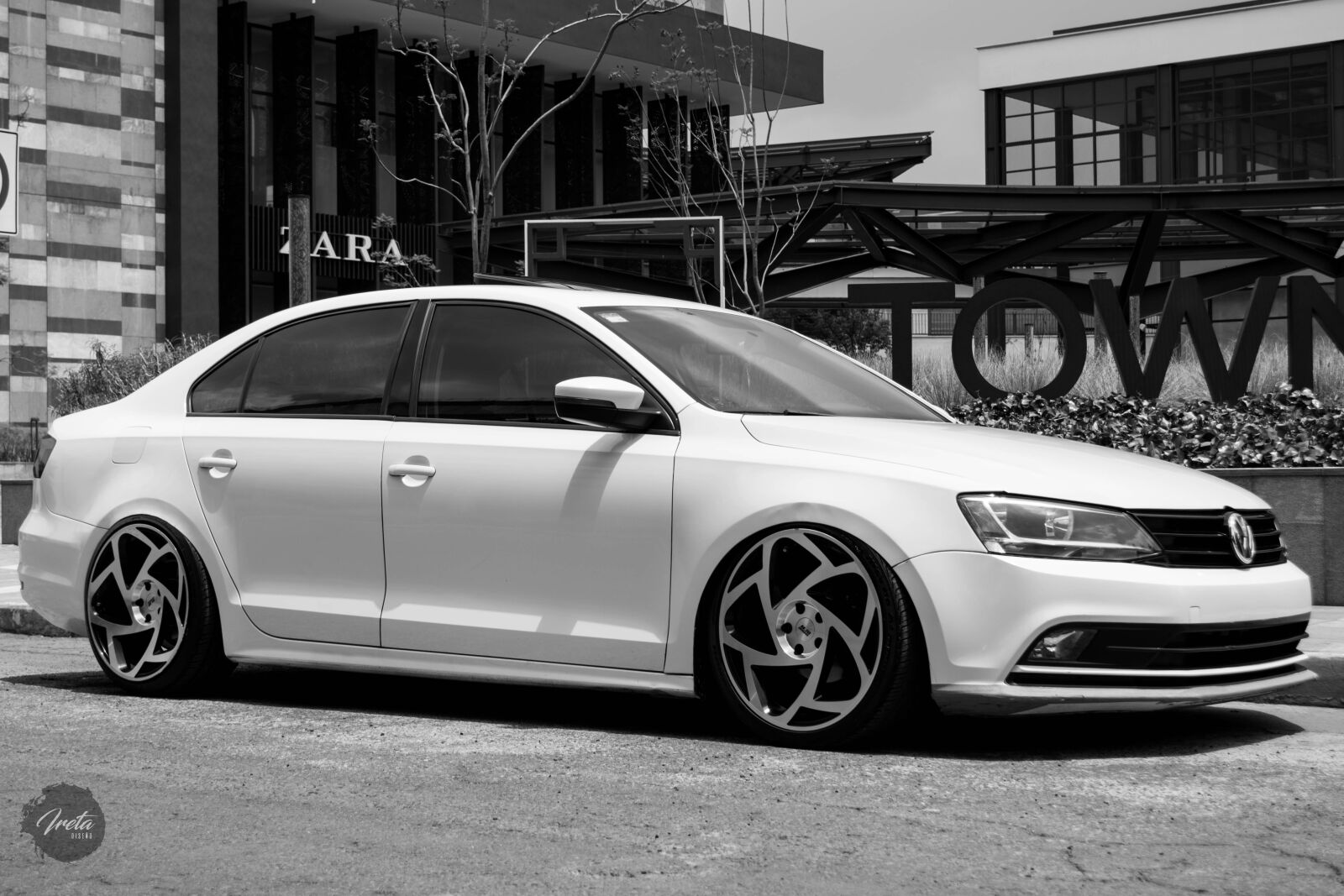 Nikon D5200 sample photo. Vehicle, car, auto photography