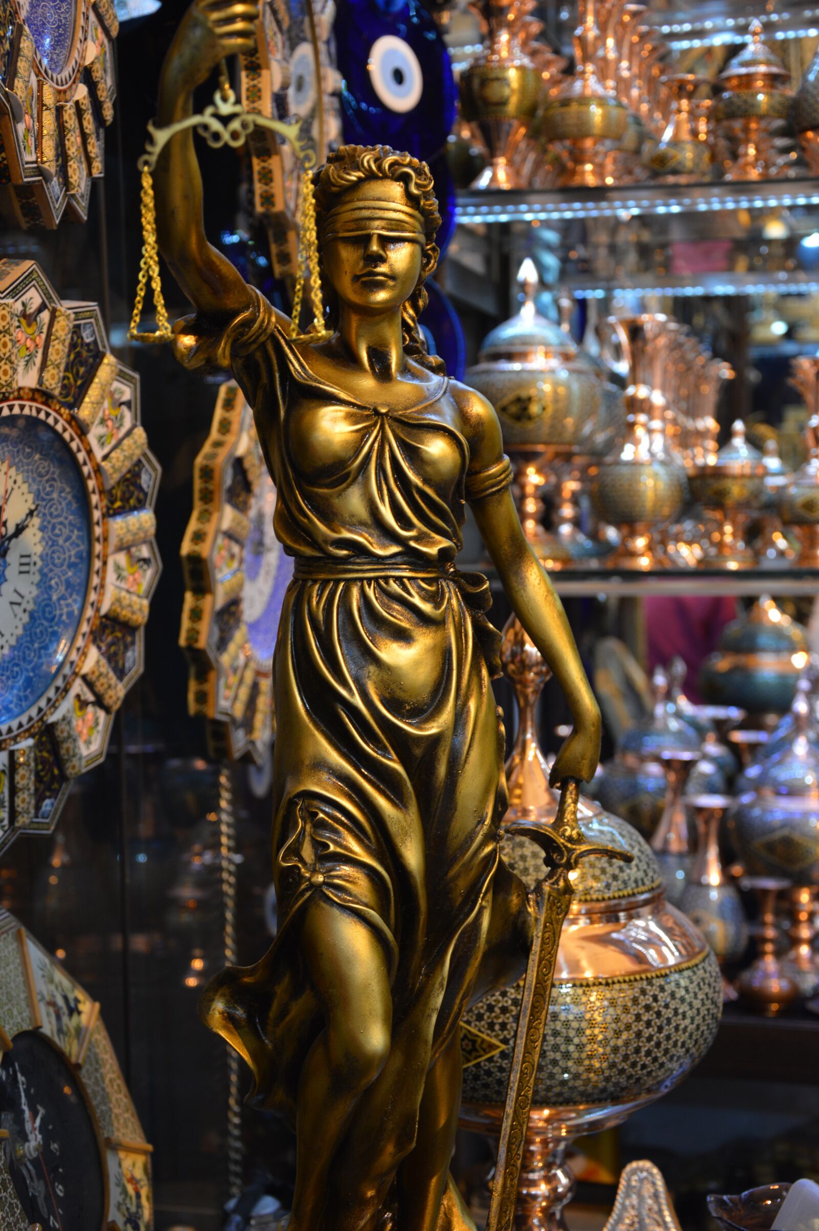 Nikon D3200 sample photo. Justice, statue, sculpture photography
