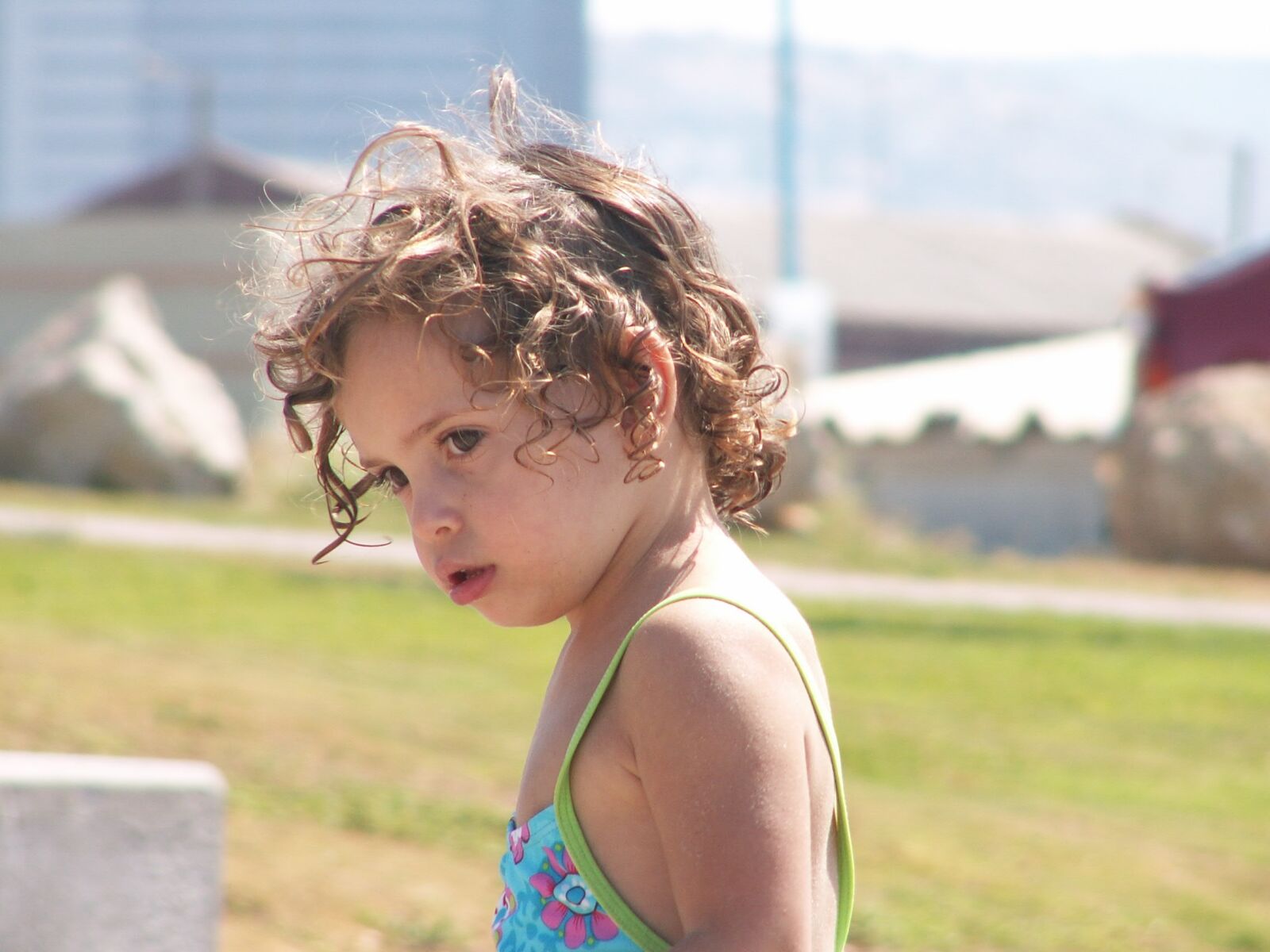 KONICA MINOLTA DiMAGE Z3 sample photo. Girl, beach, child photography