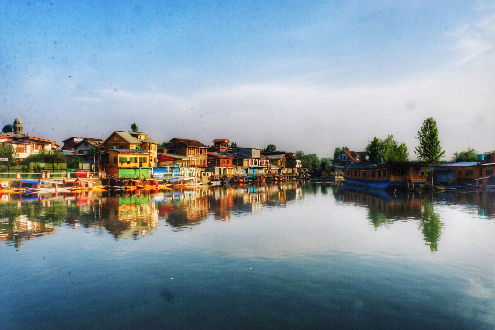 Canon EOS 70D sample photo. Beautiful, colorful, colorhouses, houseboats photography