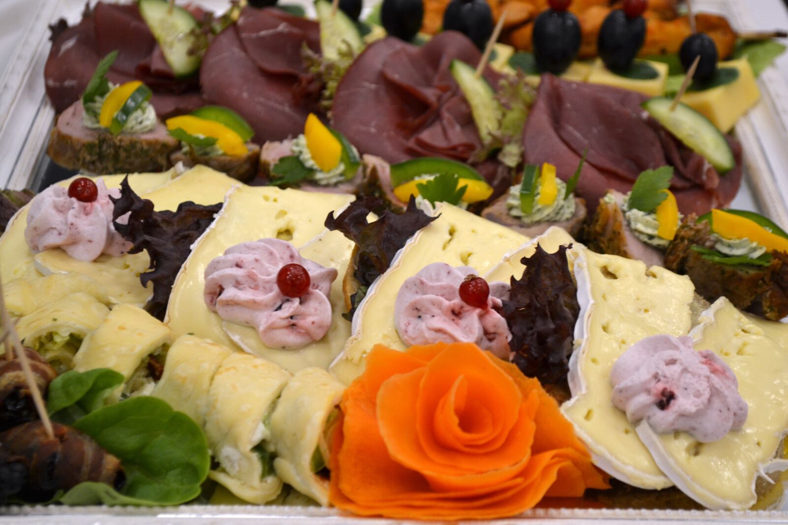 Nikon D3100 sample photo. Buffet, cheese, cold cuts photography