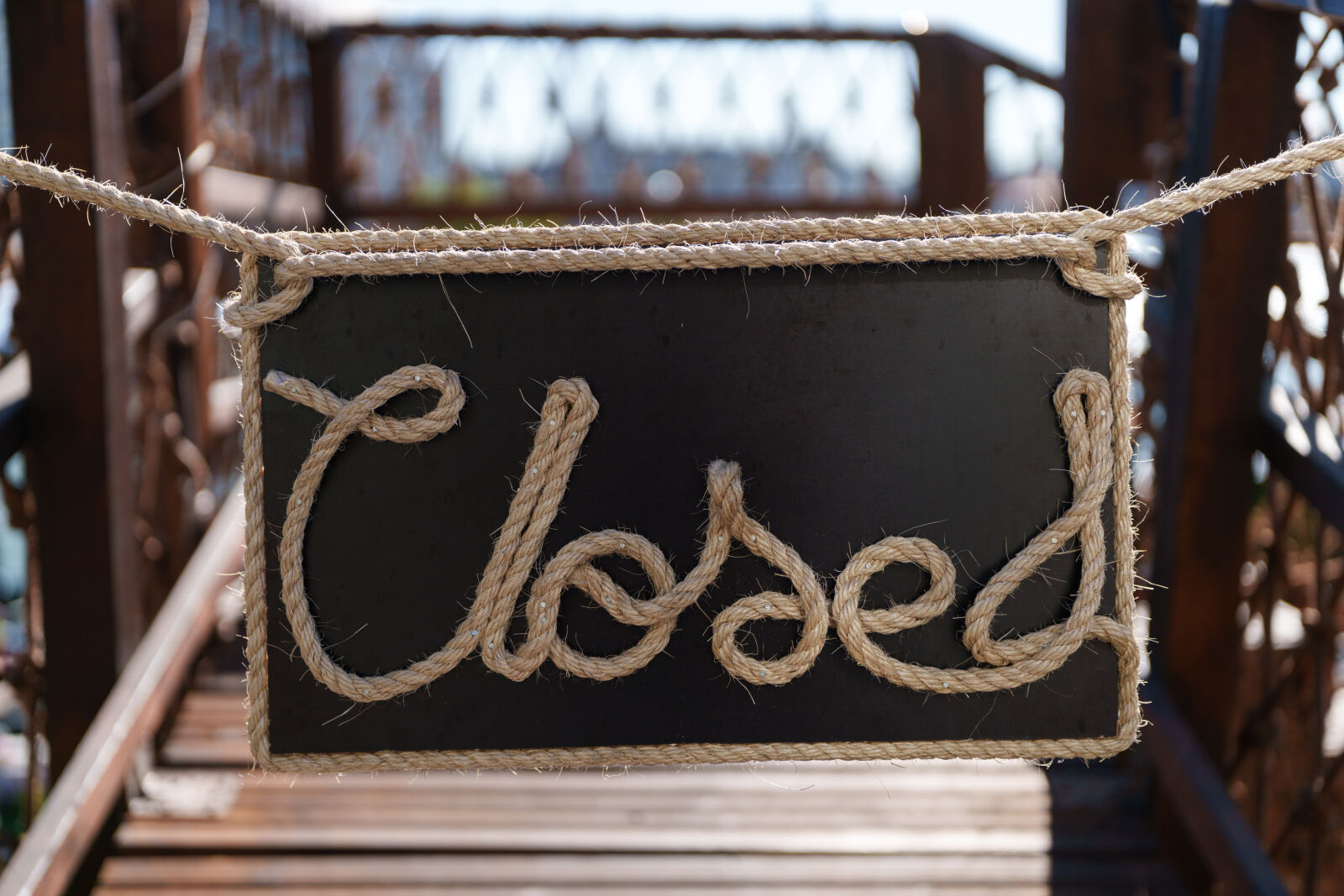 Sigma 28-45mm F1.8 DG DN Art sample photo. Closed sign rope photography