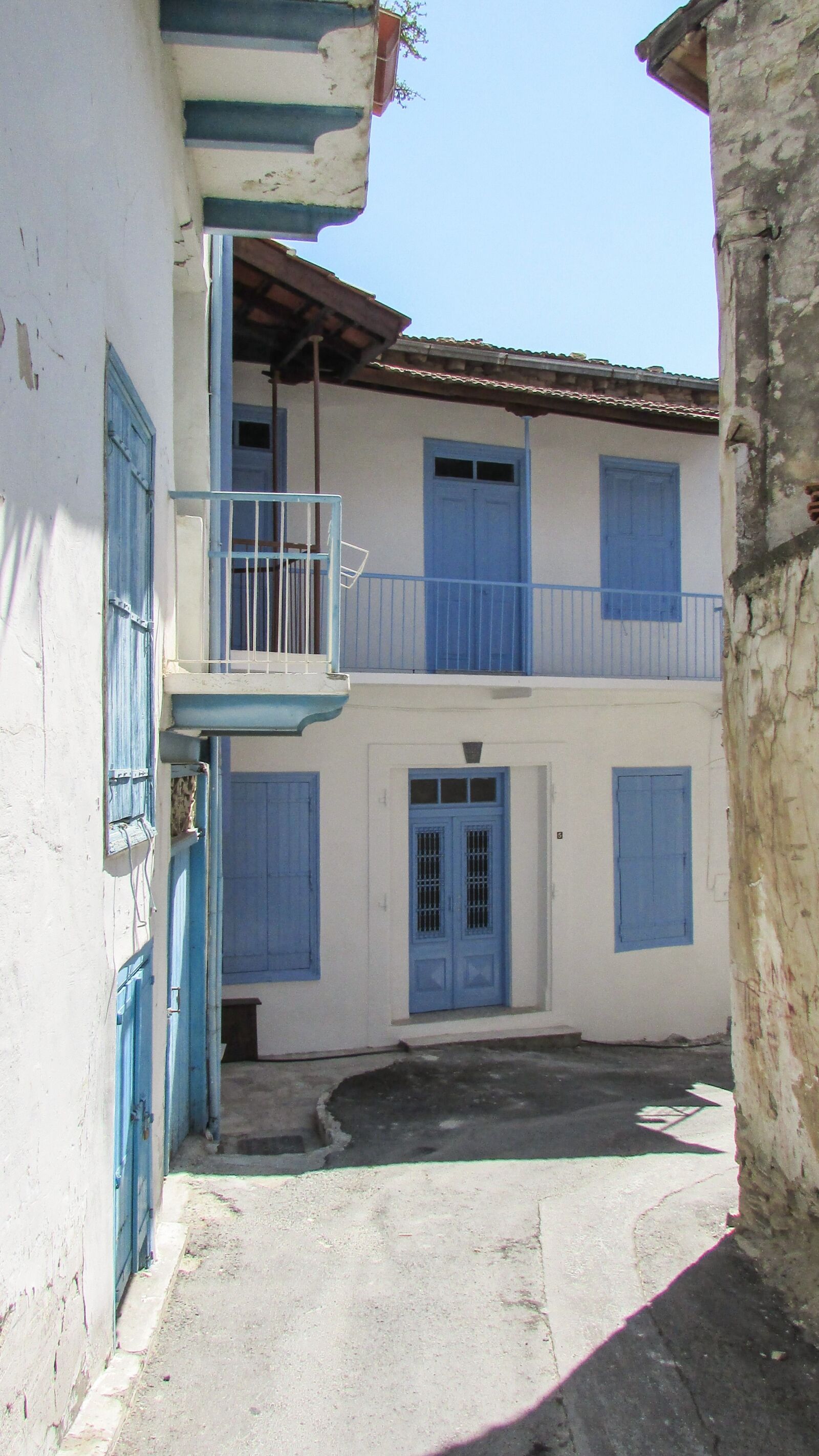 Canon PowerShot SX400 IS sample photo. Backstreet, village, house photography
