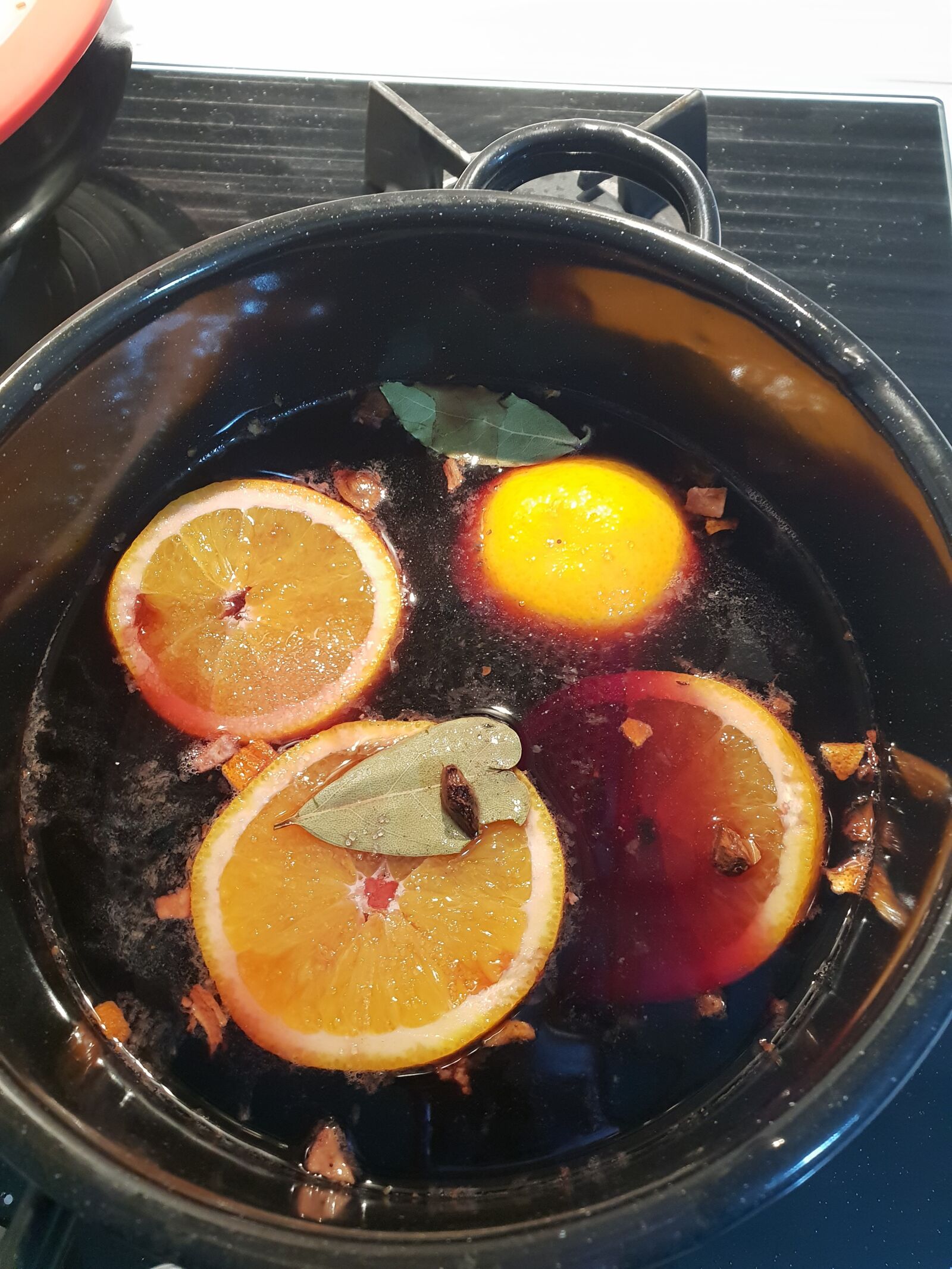 Samsung Galaxy S9 sample photo. Wine, orange, cinnamon photography