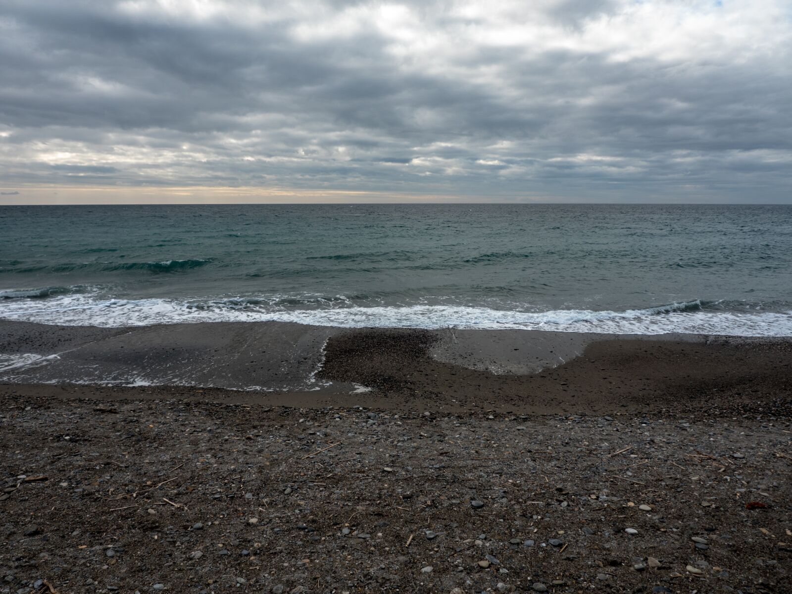 OLYMPUS M.12-50mm F3.5-6.3 sample photo. Beach, loneliness, beautiful photography