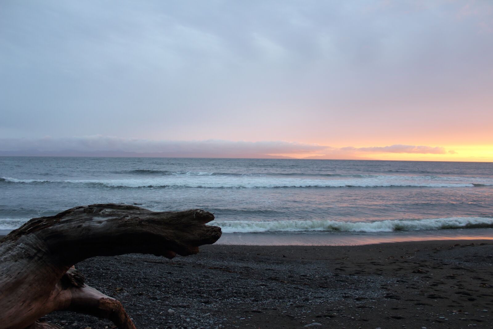 Canon EOS 1200D (EOS Rebel T5 / EOS Kiss X70 / EOS Hi) sample photo. Beach, sunset, ocean photography