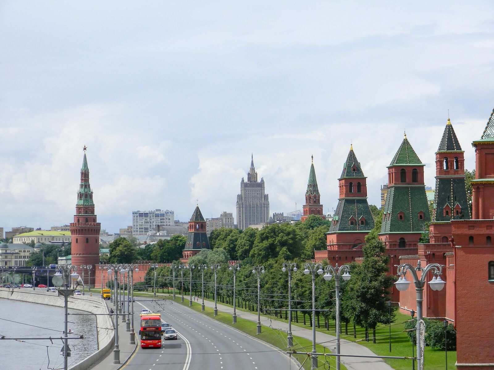 Nikon Coolpix L110 sample photo. Moscow, the kremlin, kremlevskaya photography