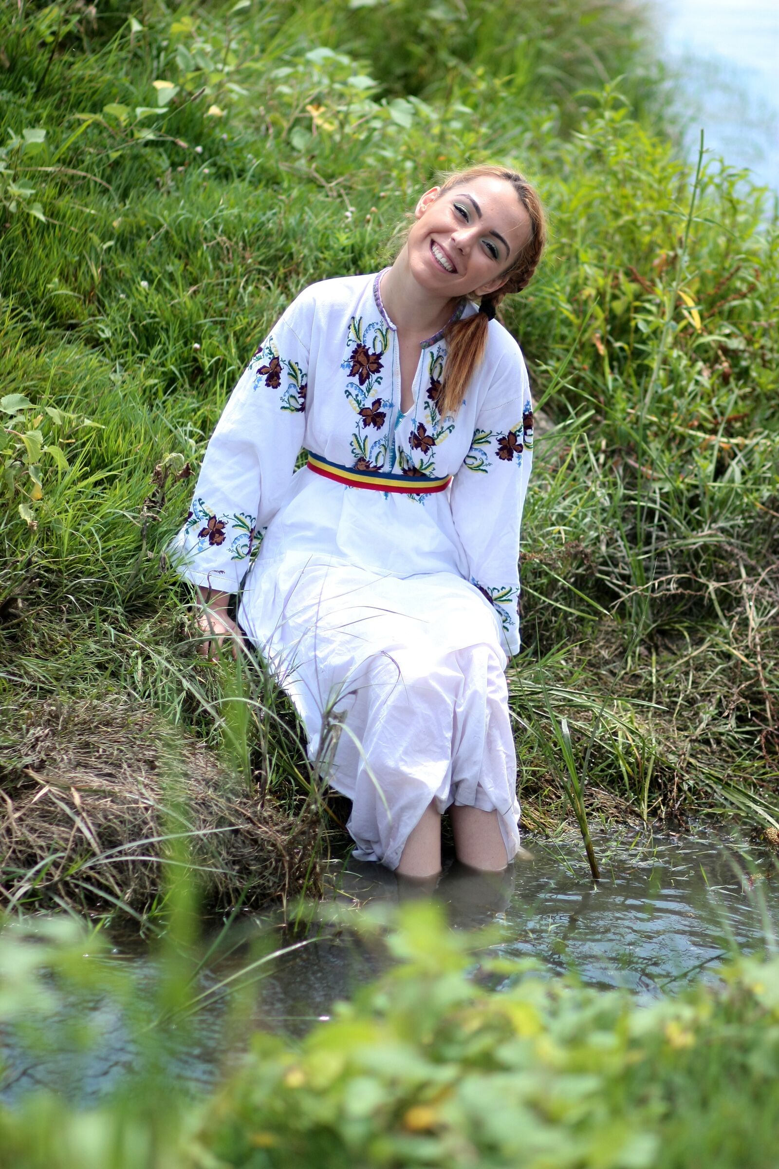 Canon EOS 450D (EOS Rebel XSi / EOS Kiss X2) sample photo. Girl, peasant woman, tradition photography