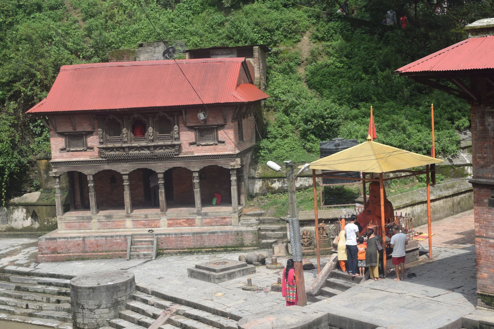 Nikon D5300 sample photo. A stupa, temple, good photography