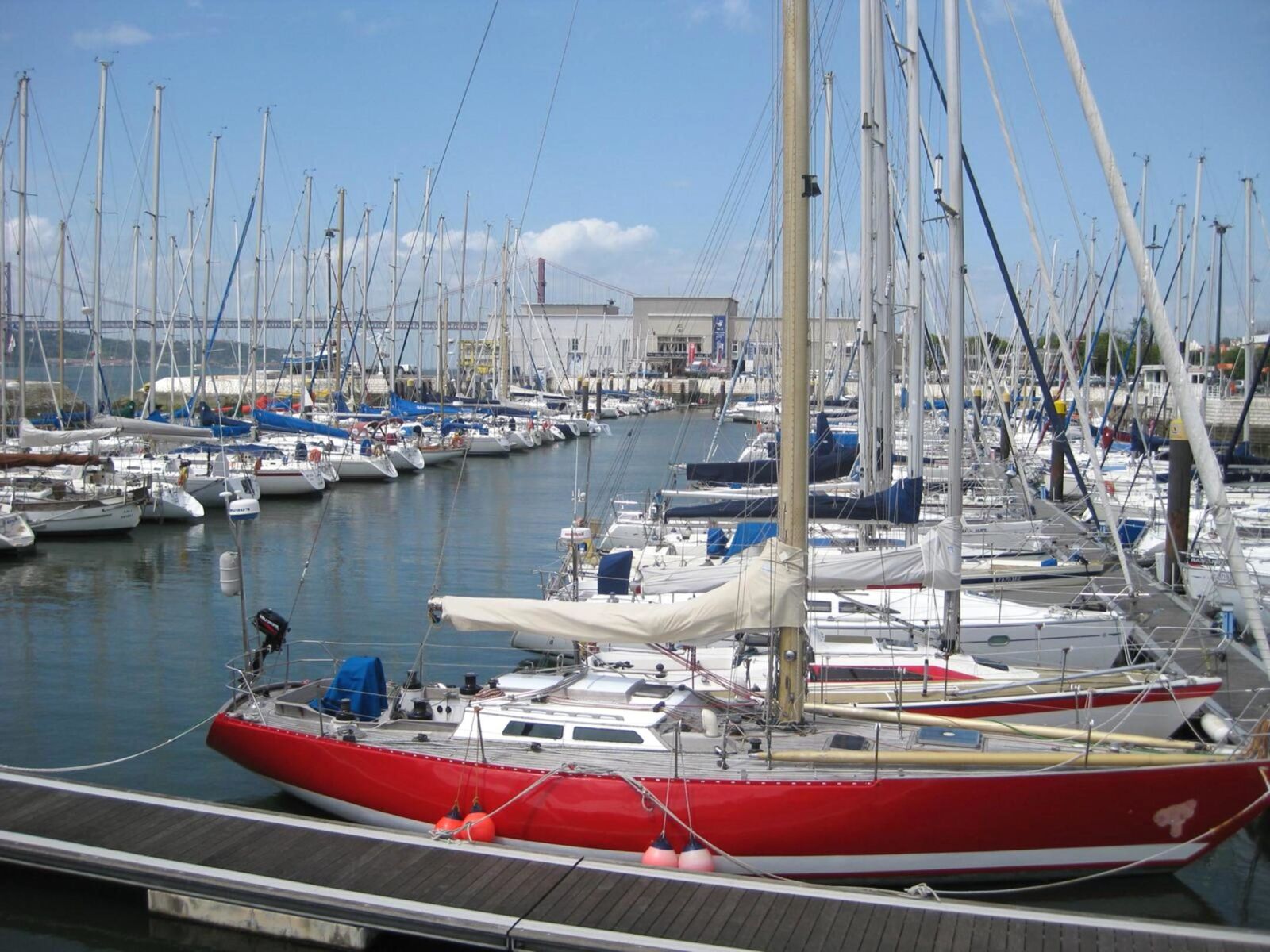 Canon PowerShot SD1100 IS (Digital IXUS 80 IS / IXY Digital 20 IS) sample photo. Harbor, sailboat, yacht, sea photography
