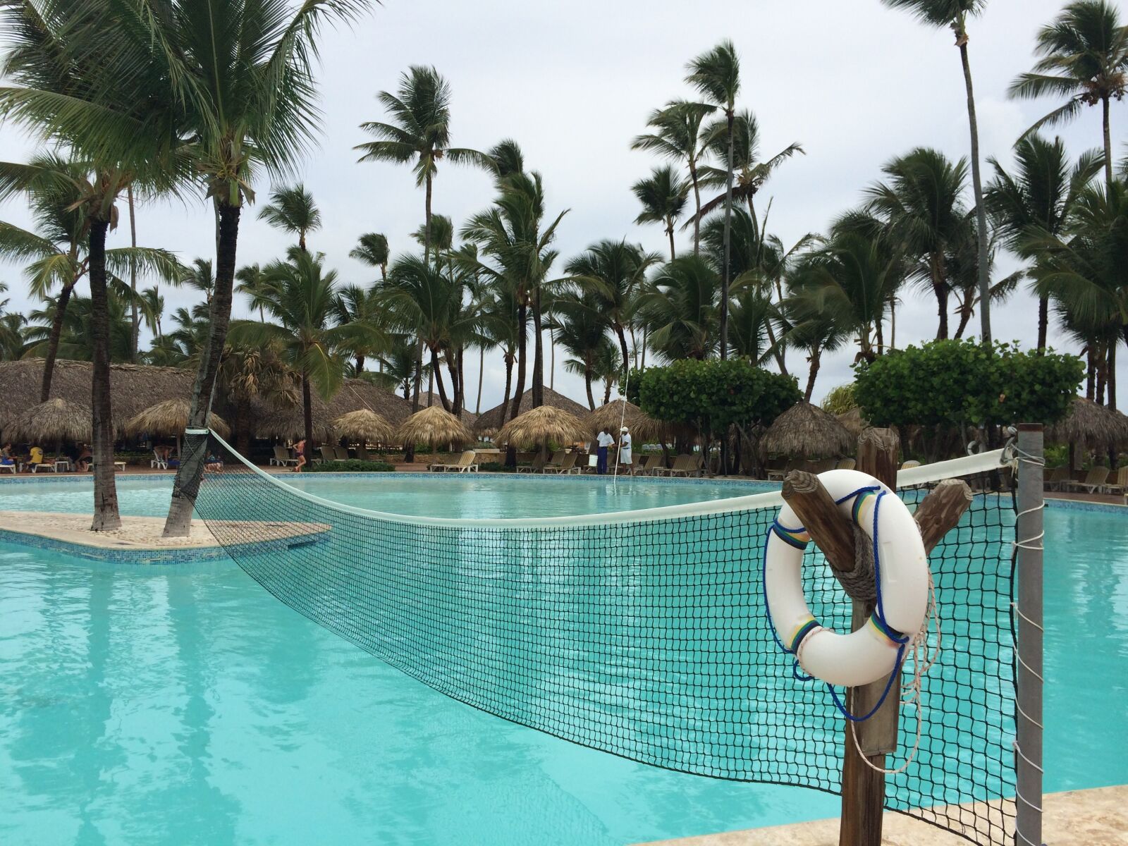 iPhone 5s back camera 4.12mm f/2.2 sample photo. Caribbean, vacations, palm trees photography