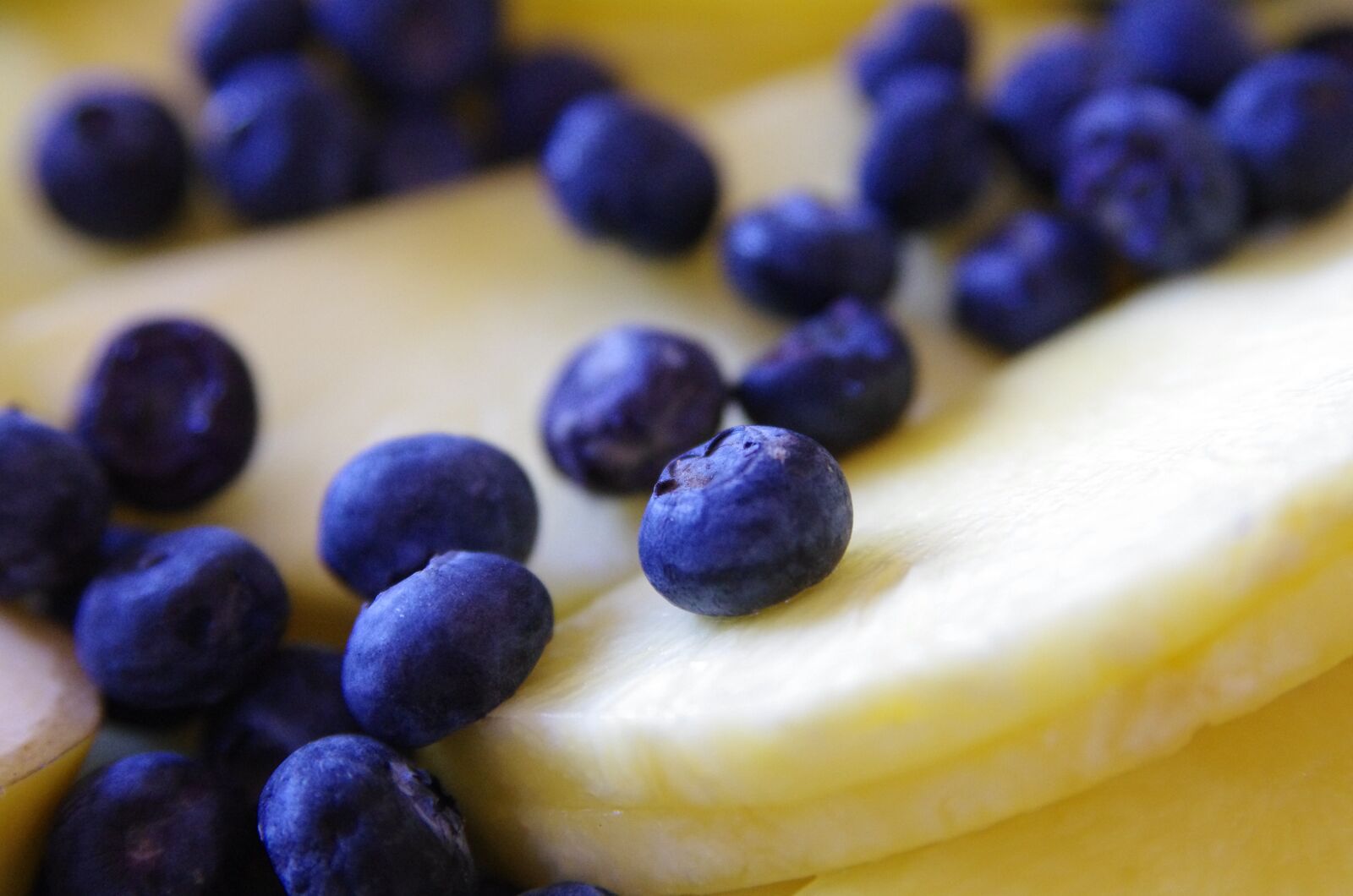 Pentax K-5 sample photo. Berries, blueberries, food photography