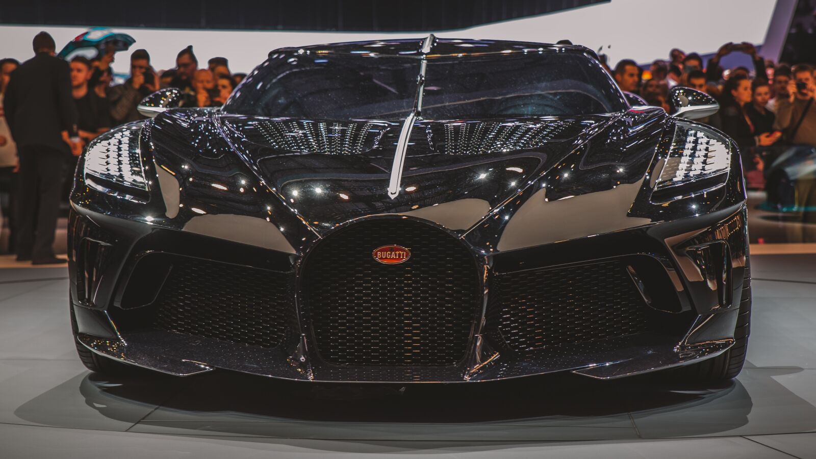 Canon EOS 5D Mark IV sample photo. Auto, bugatti, automobile photography
