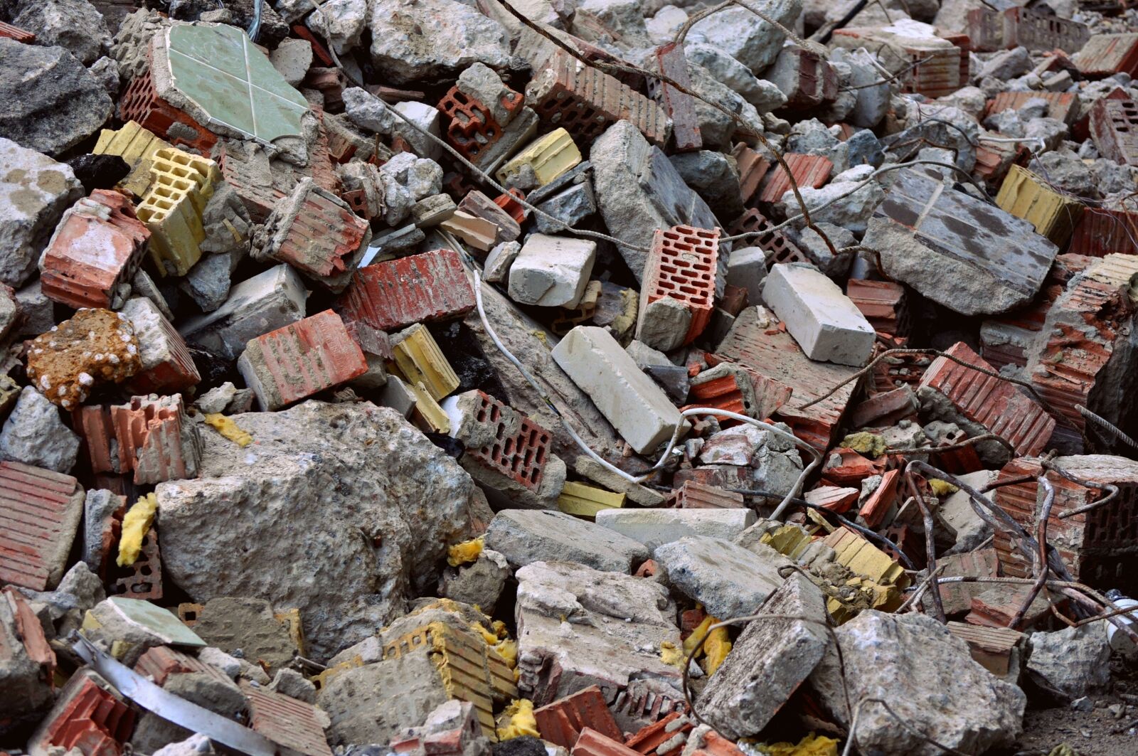 Nikon D5000 sample photo. Site, crash, demolition photography